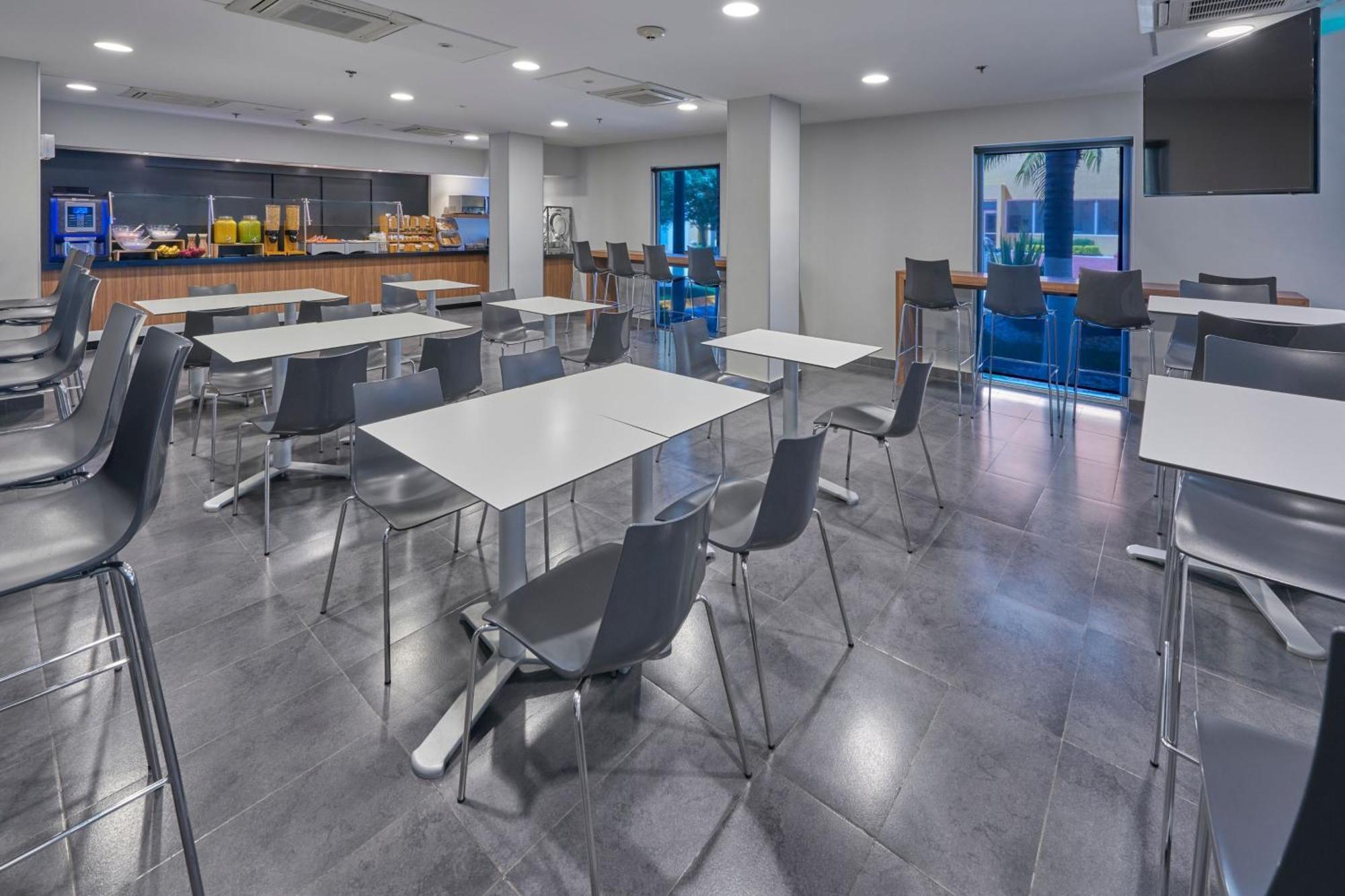 Hotel Express By Marriott Irapuato