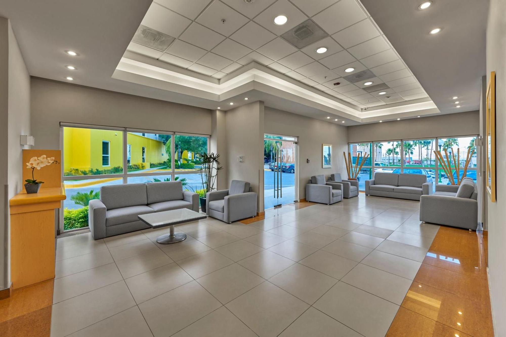 Hotel Express By Marriott Monterrey Aeropuerto