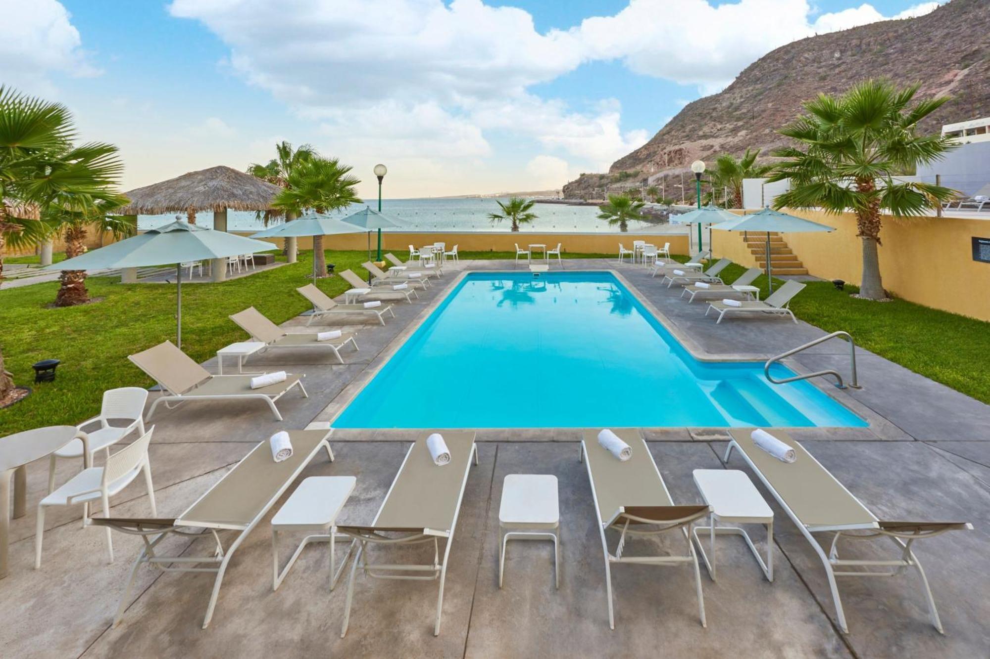 Express By Marriott Hotel 4*