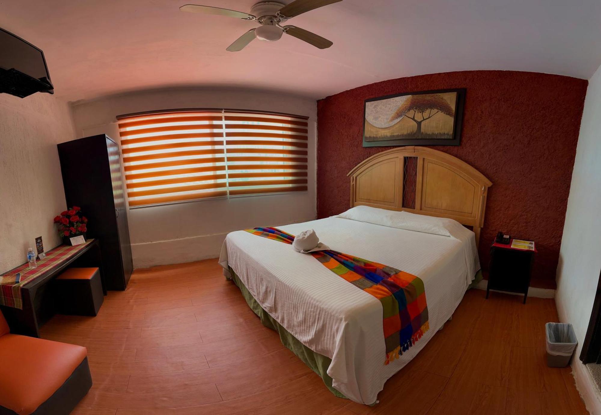 Hotel Makarios 2*