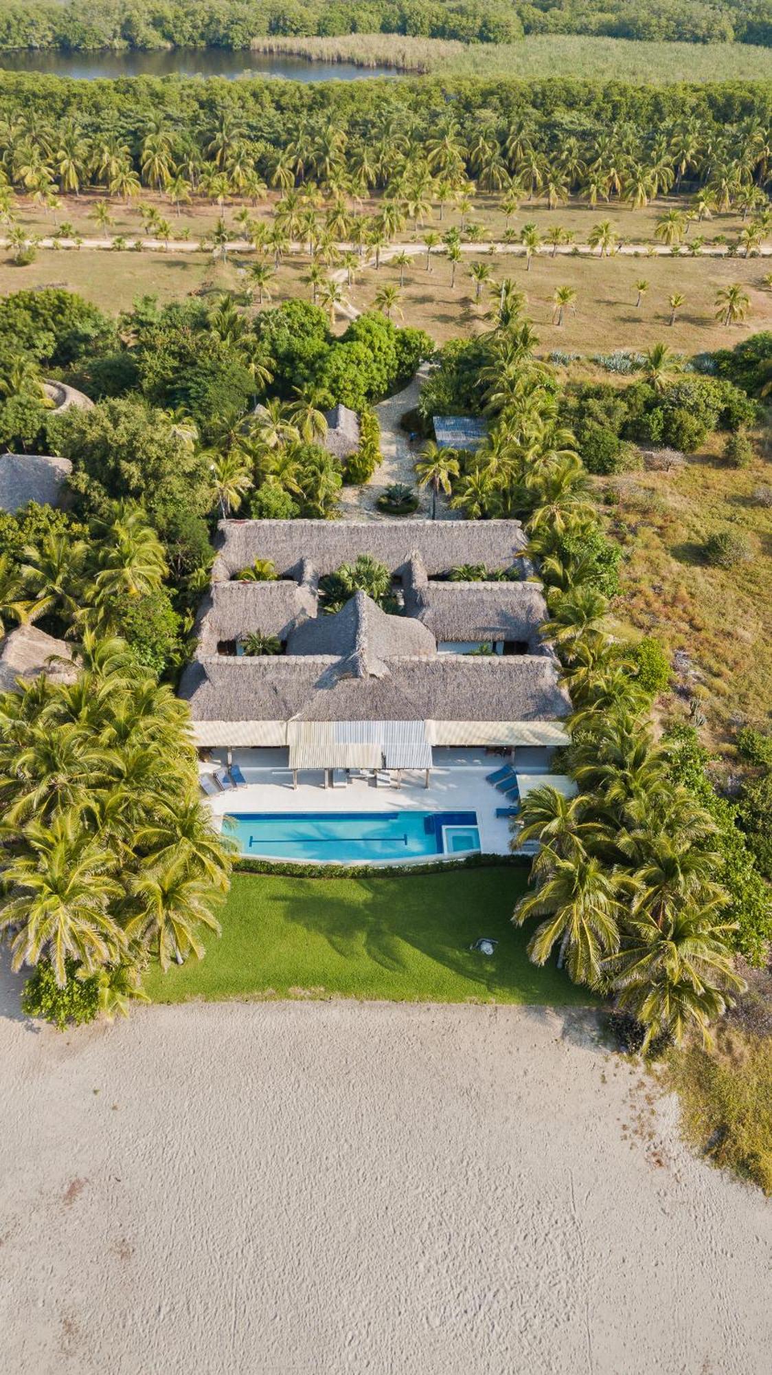 Oceanfront Casa Rhino Paso Hondo