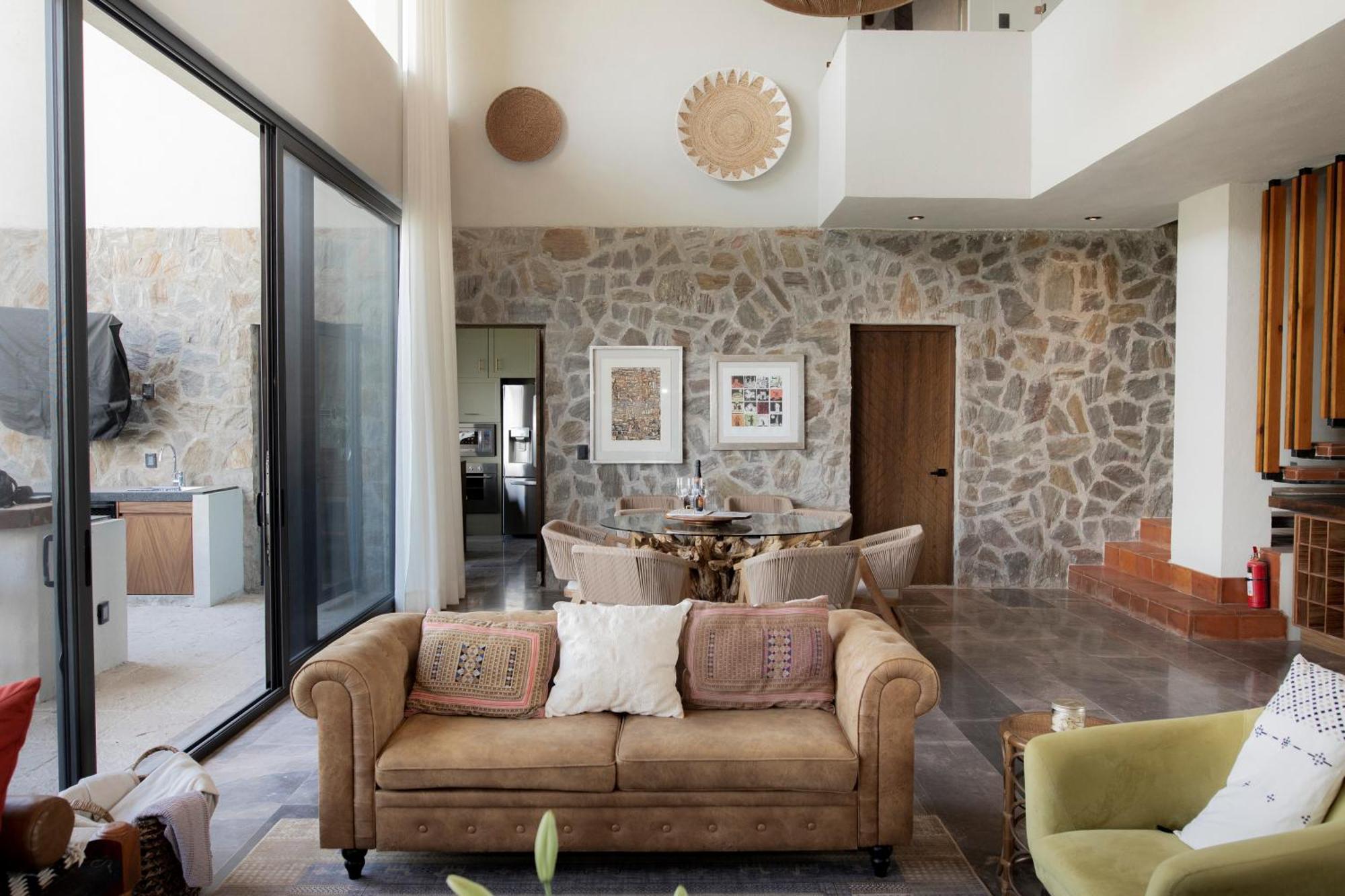 Casa De Lujo, Hasta Con Cine Privado