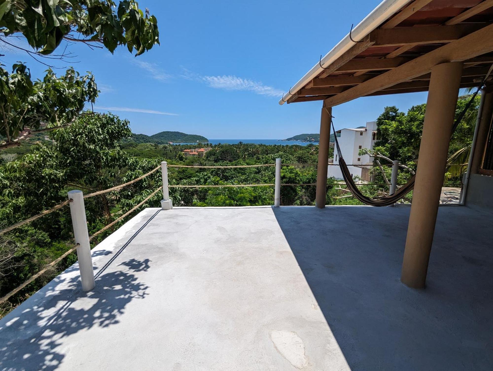 Casa Arcoiris Bed & Breakfast Zihuatanejo