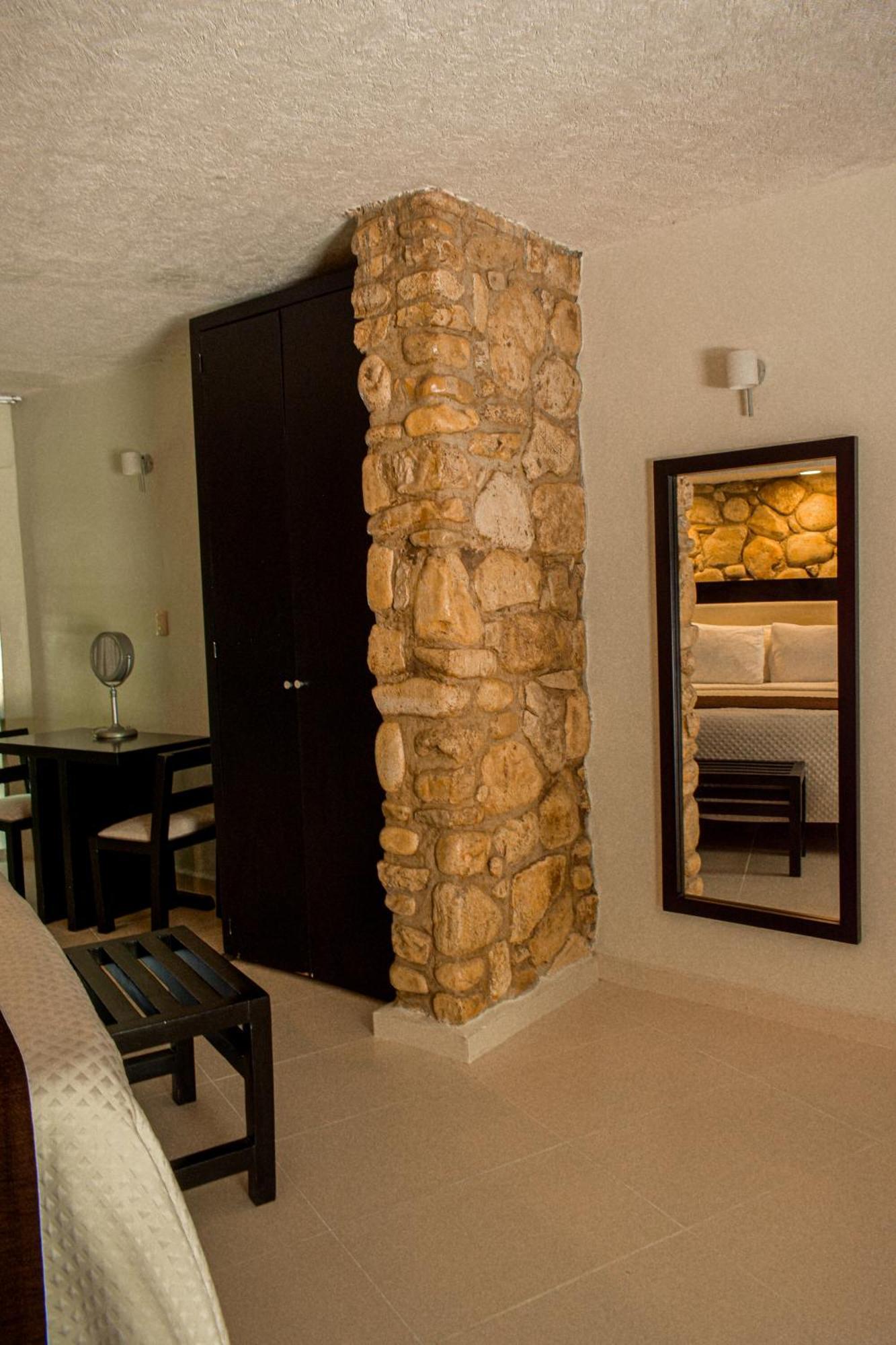 Hotel Nututun 4*