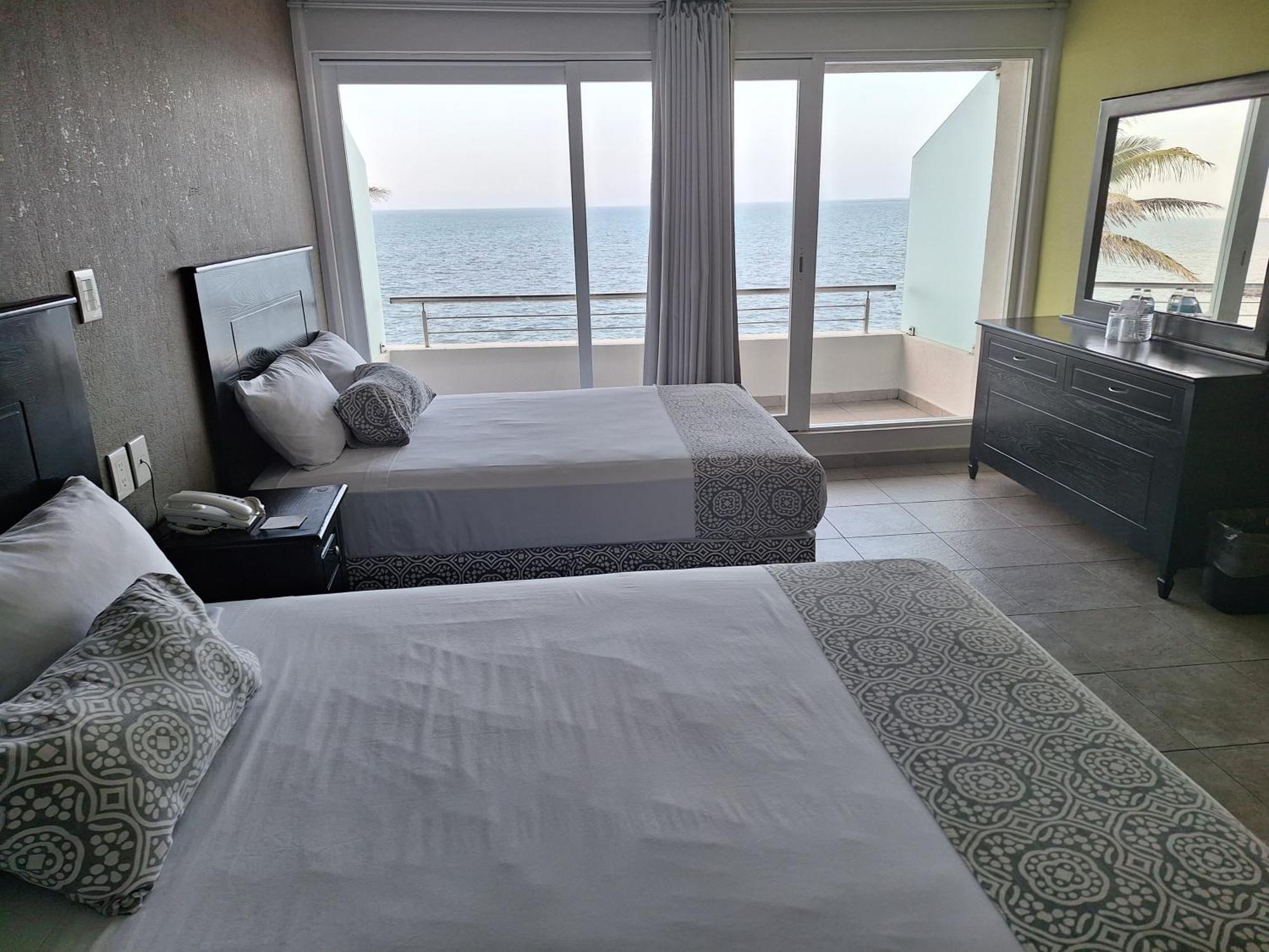 Costa Hotel