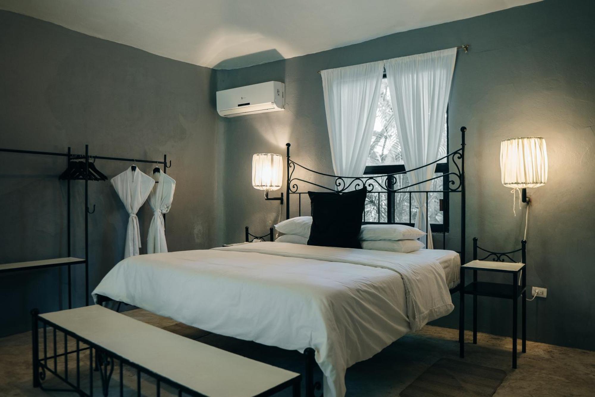 Hotel Piedra De Agua 4*