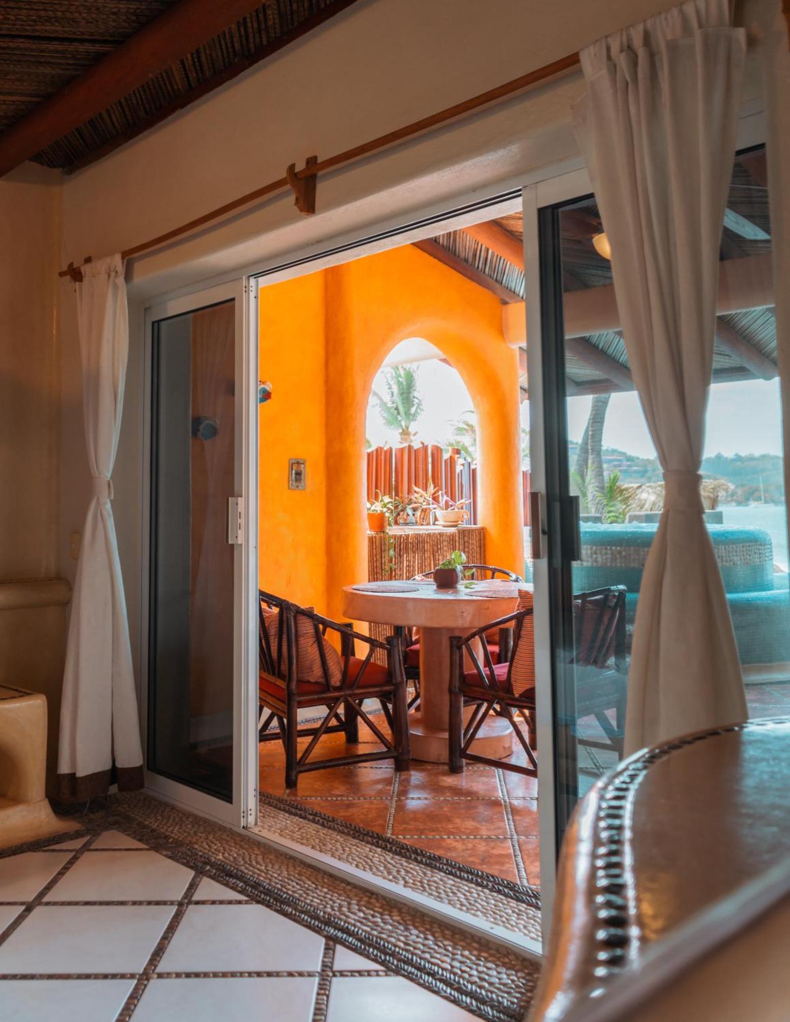 Arena Aparthotel Zihuatanejo