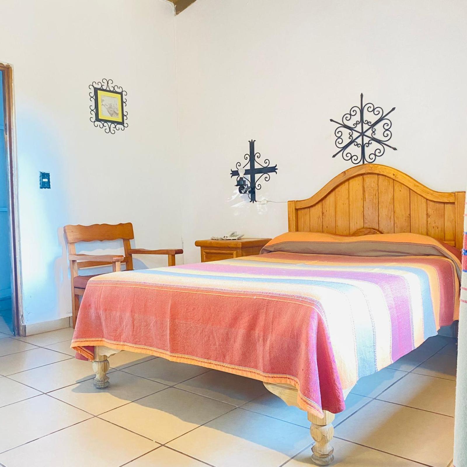 Pie De La Sierra Hotel