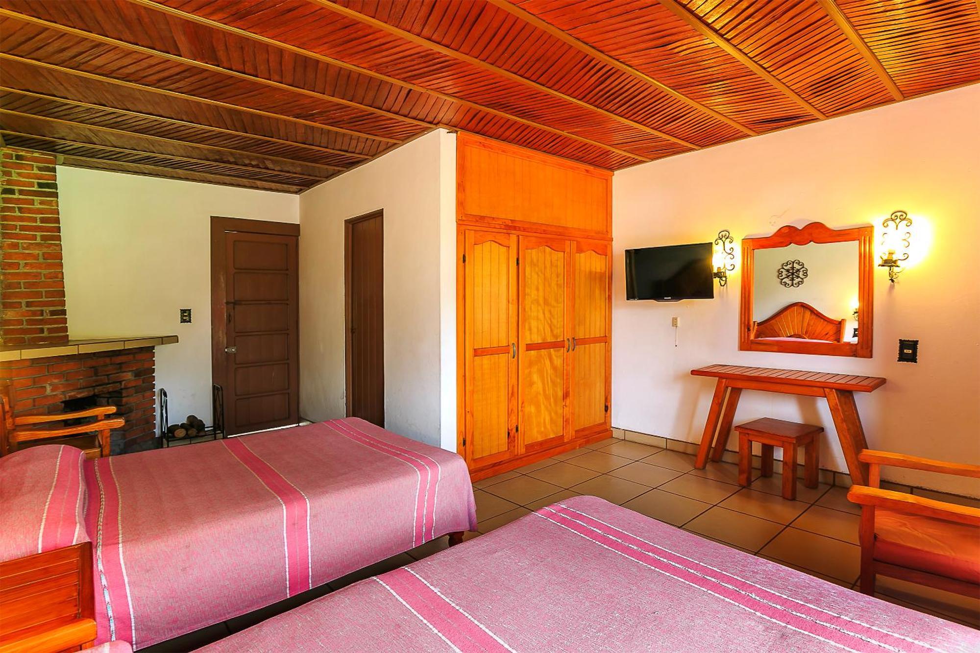 Pie De La Sierra Hotel 4*