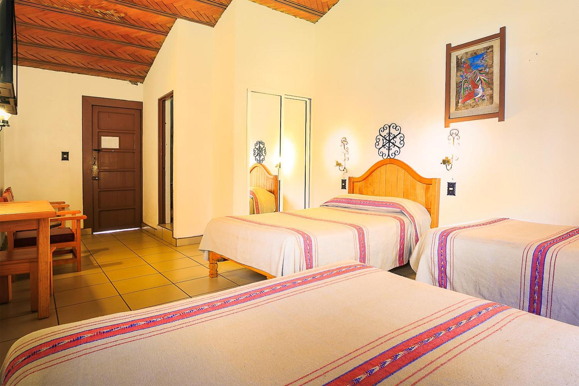 Hotel Pie De La Sierra 4*