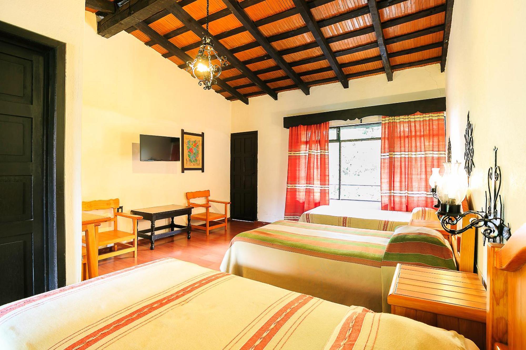 Pie De La Sierra Hotel 4*