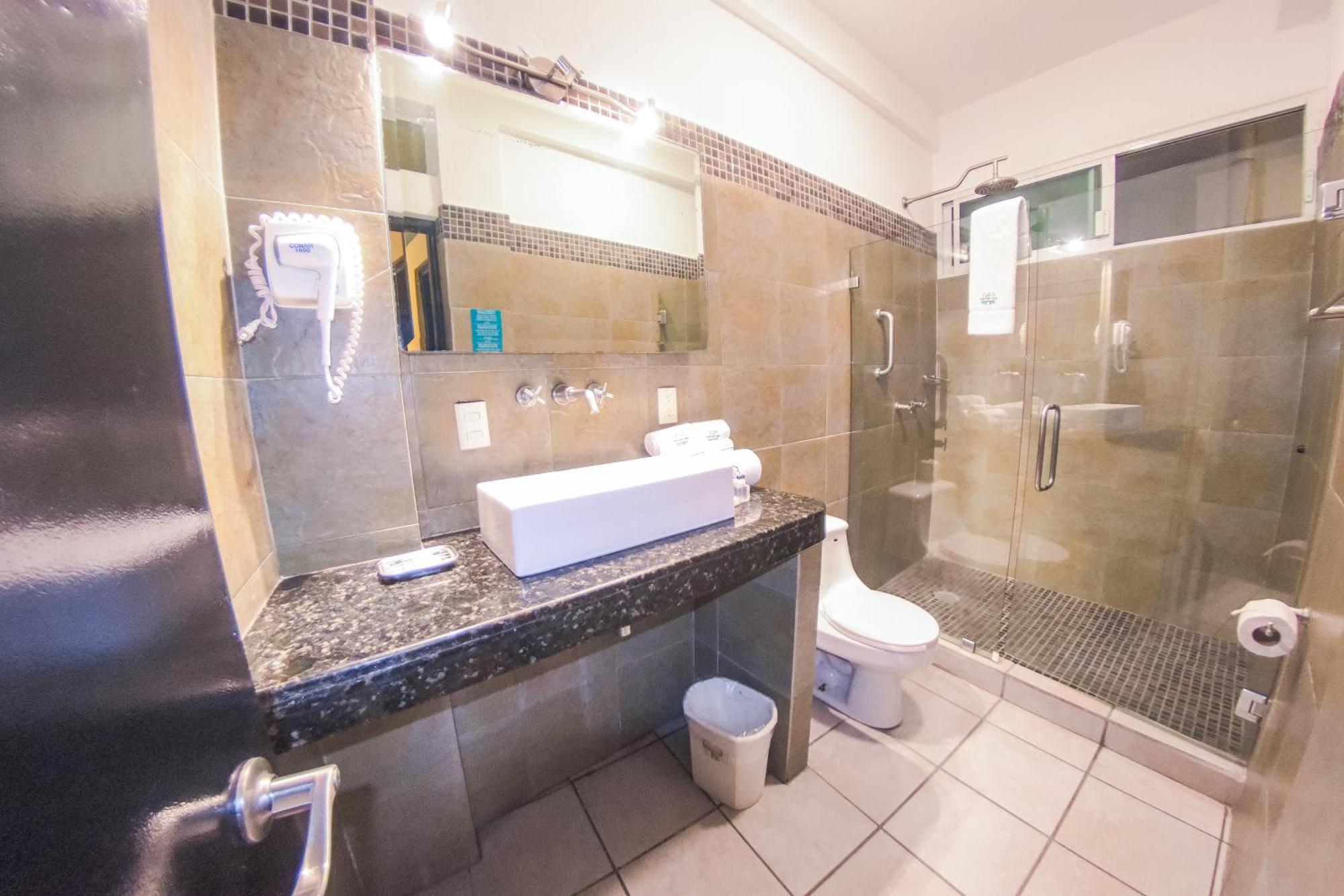 Hotel Nadia 3*