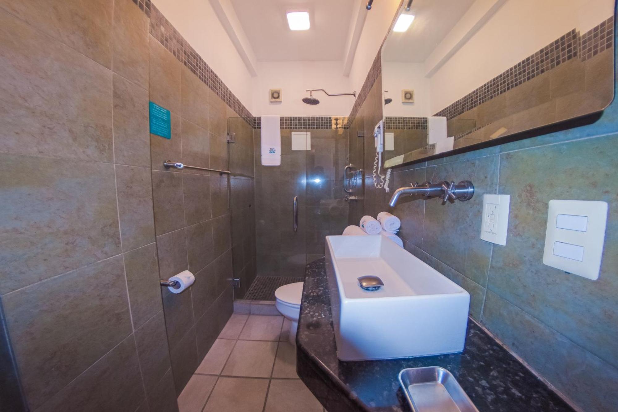 Hotel Nadia 3*