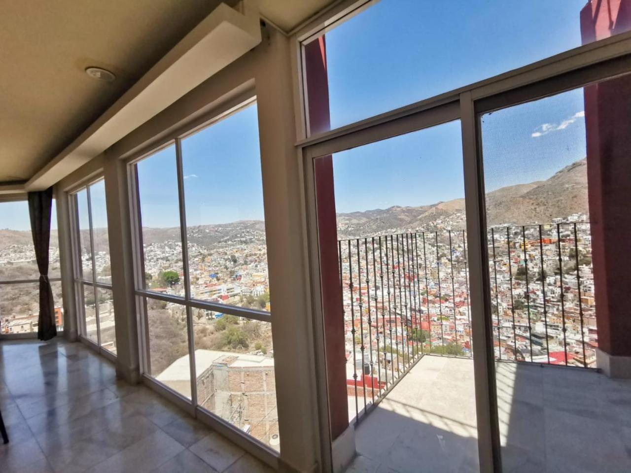 La Vista Hotel
