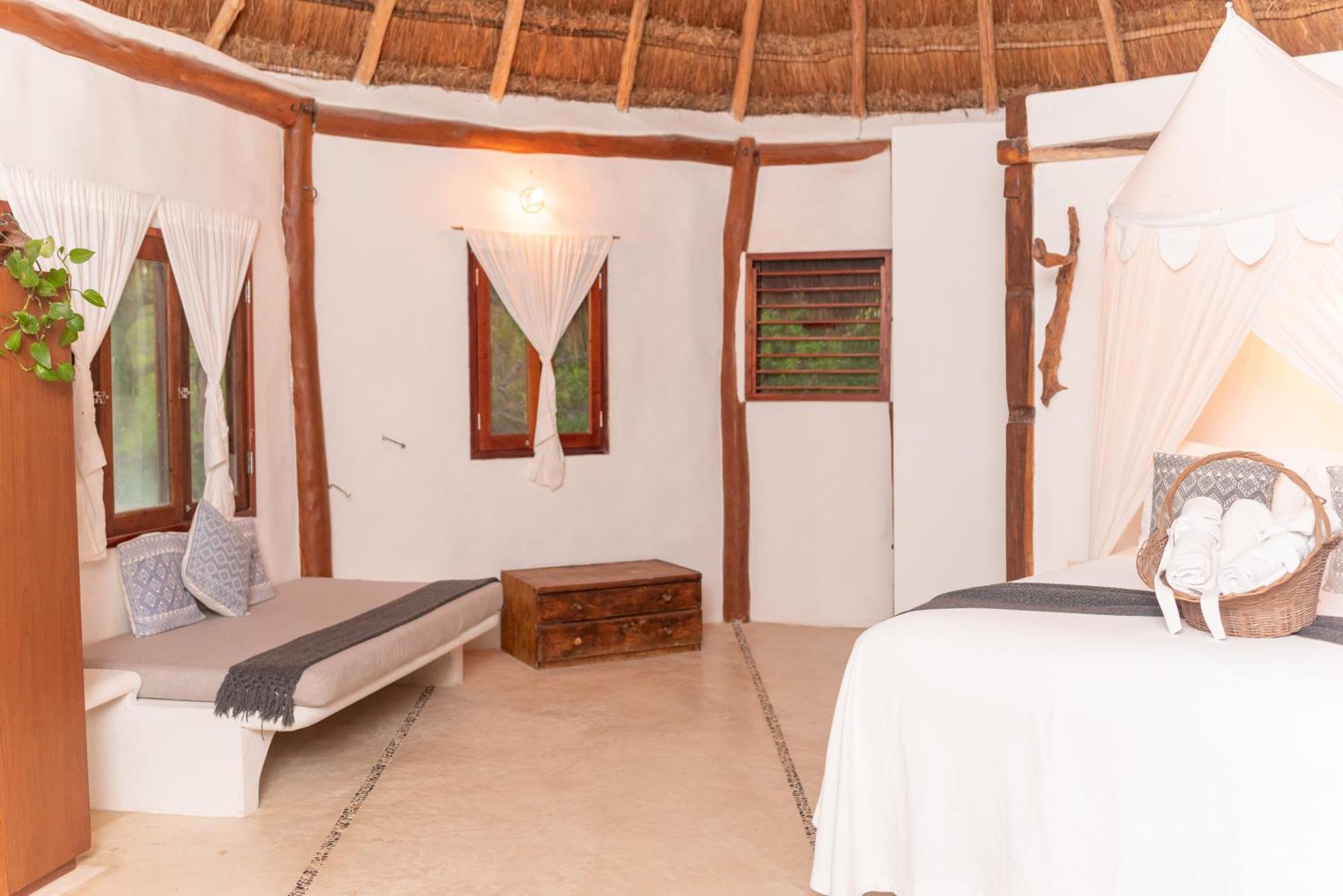 Hotel Casa Takywara