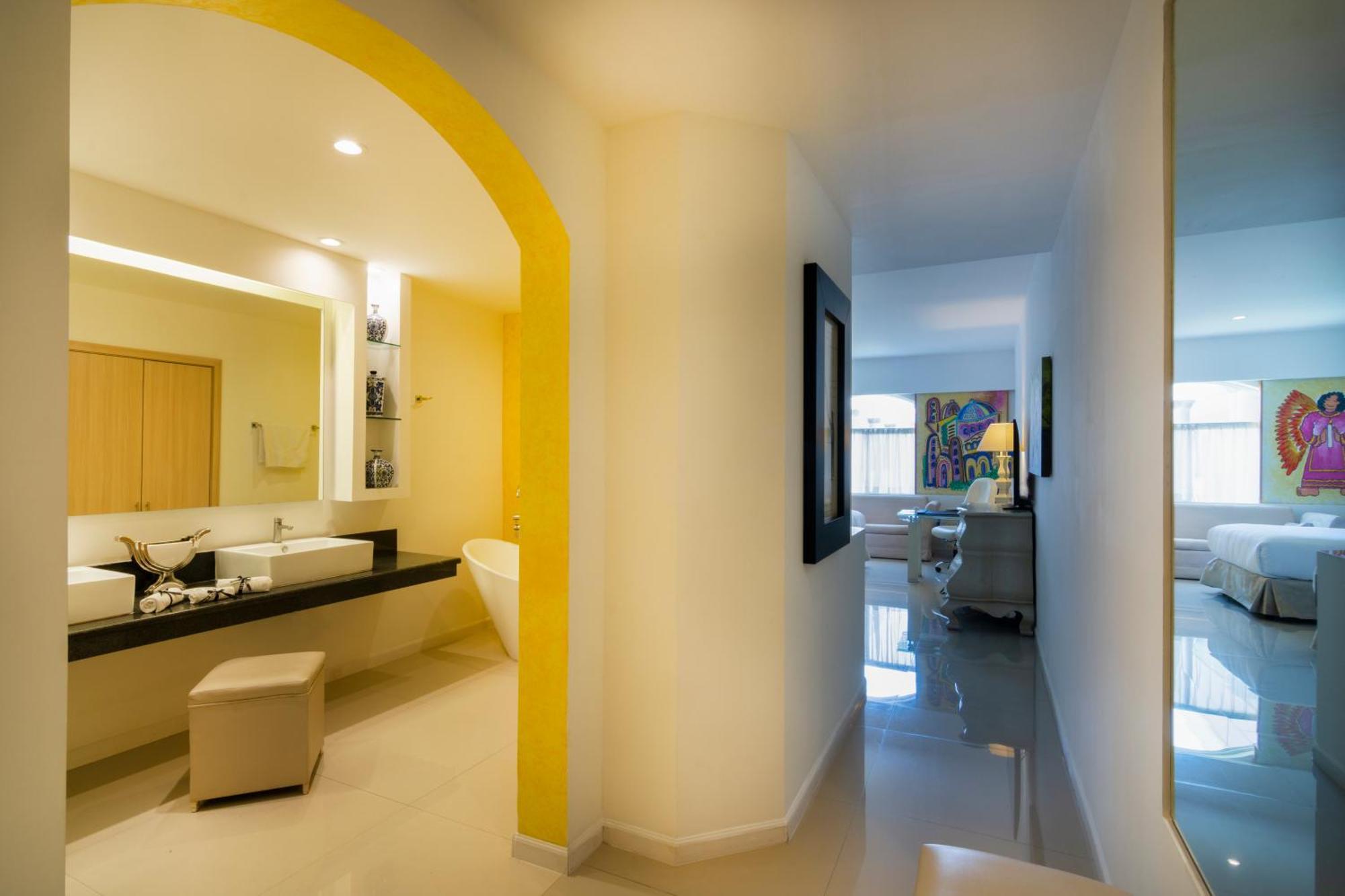 Hilton Mm Grand Puebla, Tapestry Collection Puebla