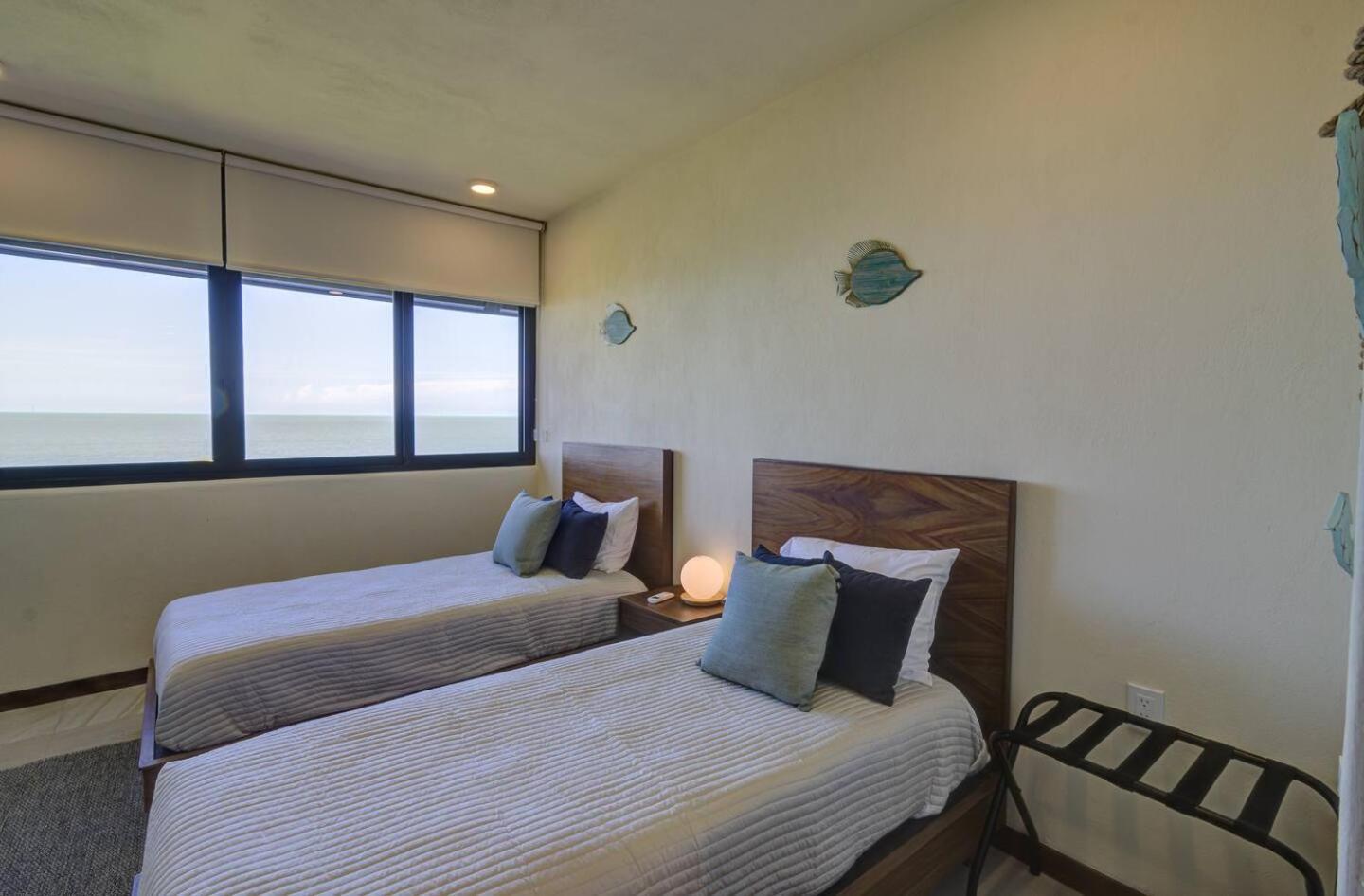 Beautiful Ocean View Penthouse With Private Pool -c301 Hotel