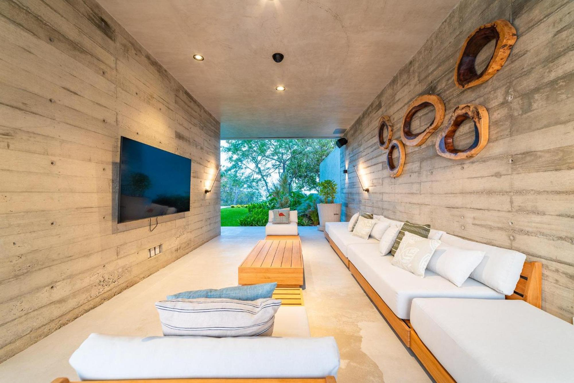 3021 - La Montosa Villa *