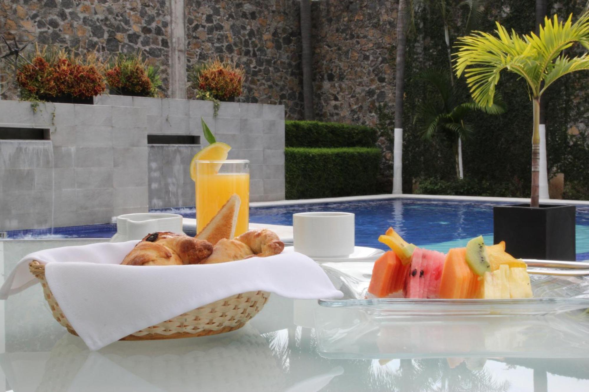 Rio 1300 Hotel