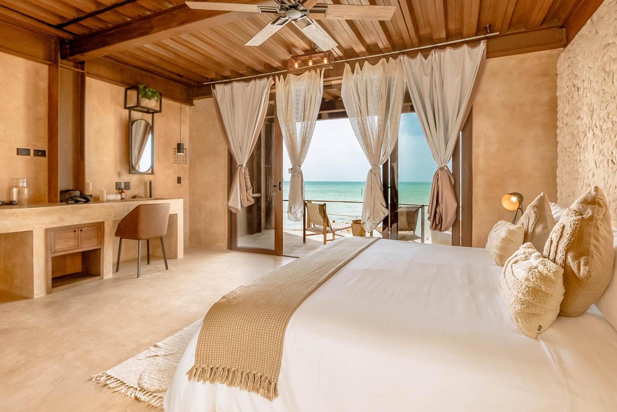 Awa Boutique - Front Isla Holbox