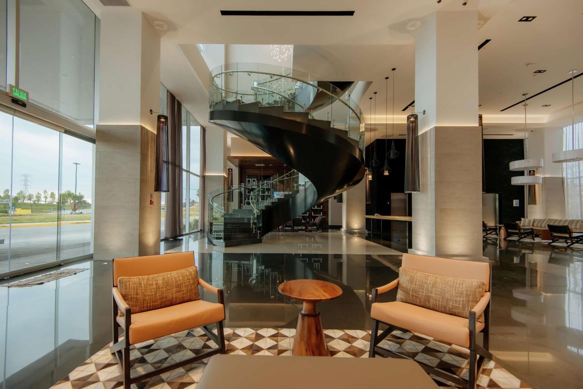 Hotel Hilton Garden Angelopolis 4*