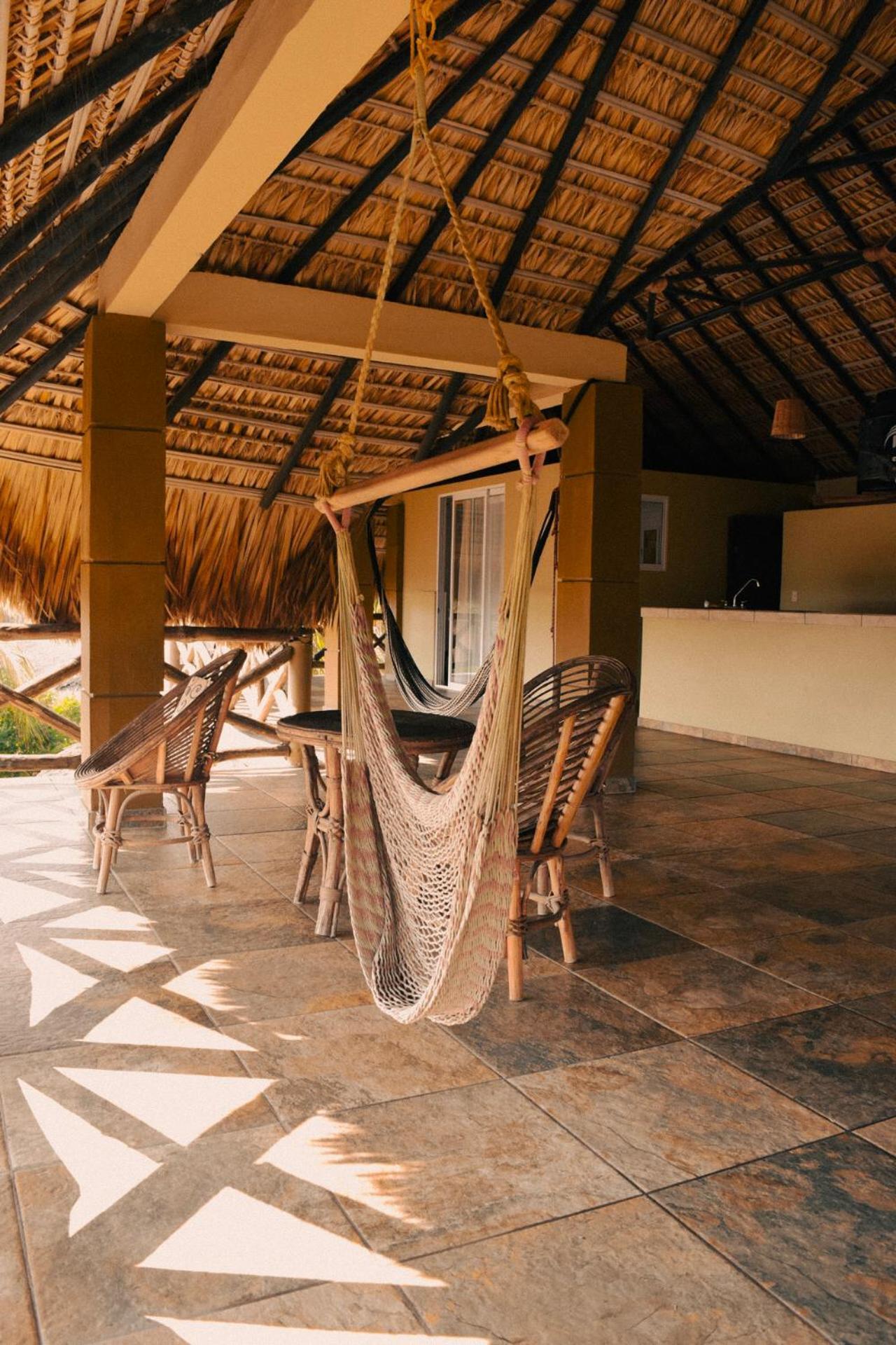 Guest house Front *