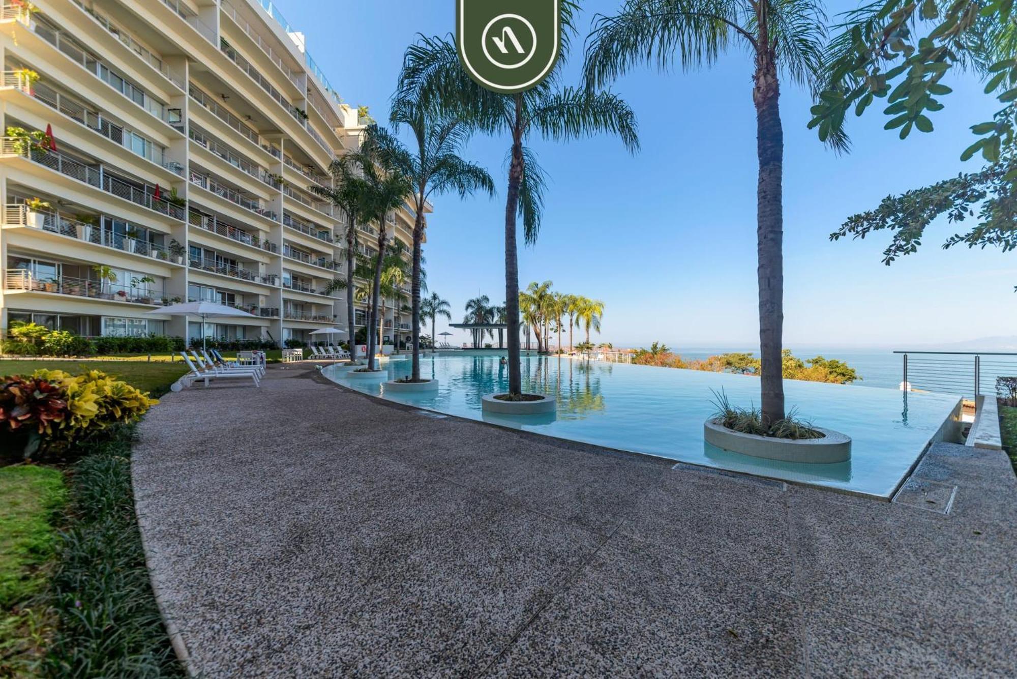 Oceanview 3 Bedroom Penthouse With Private Terrace - Bbq Apartment Puerto Vallarta