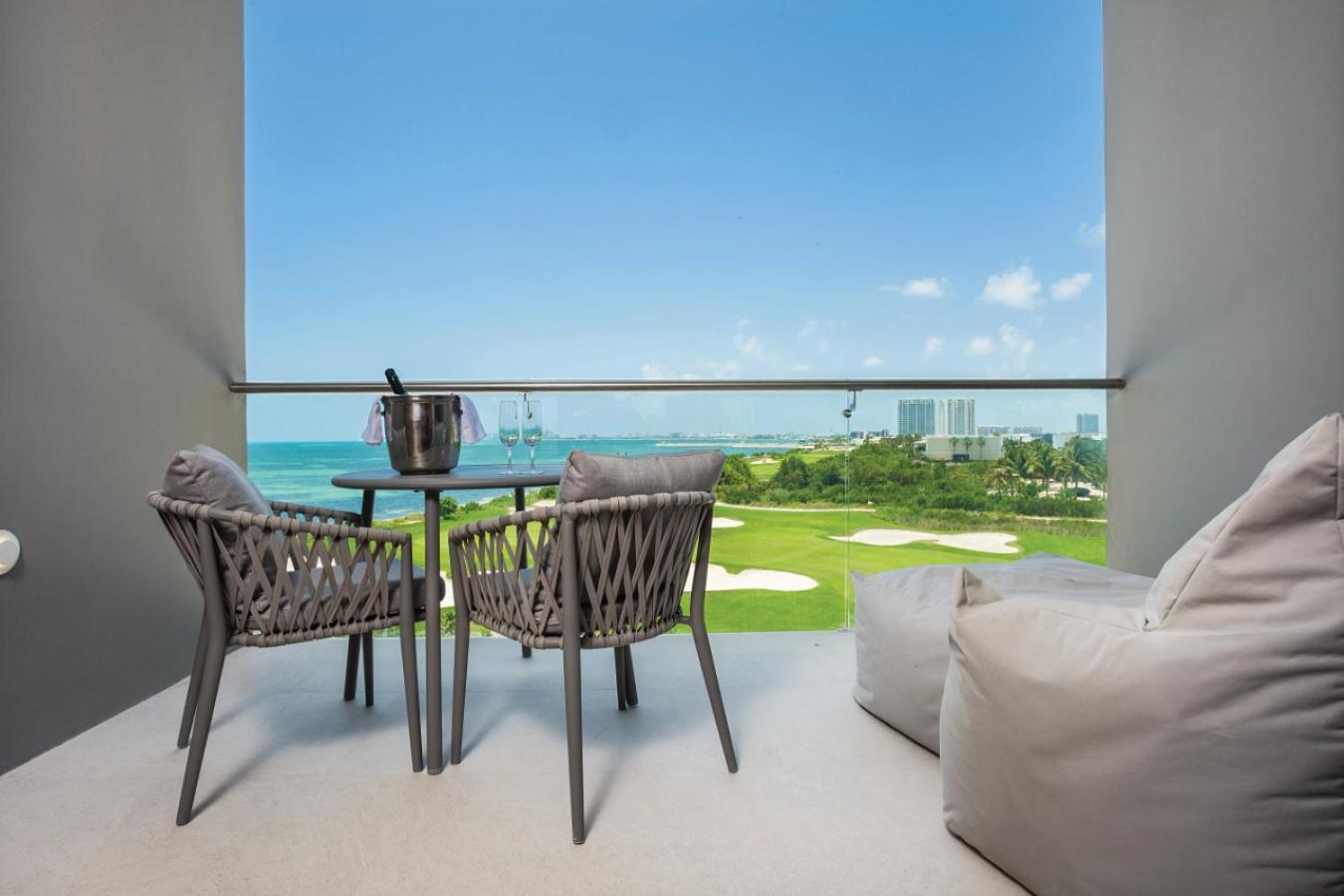 Resort Dreams Vista Golf & Cancun