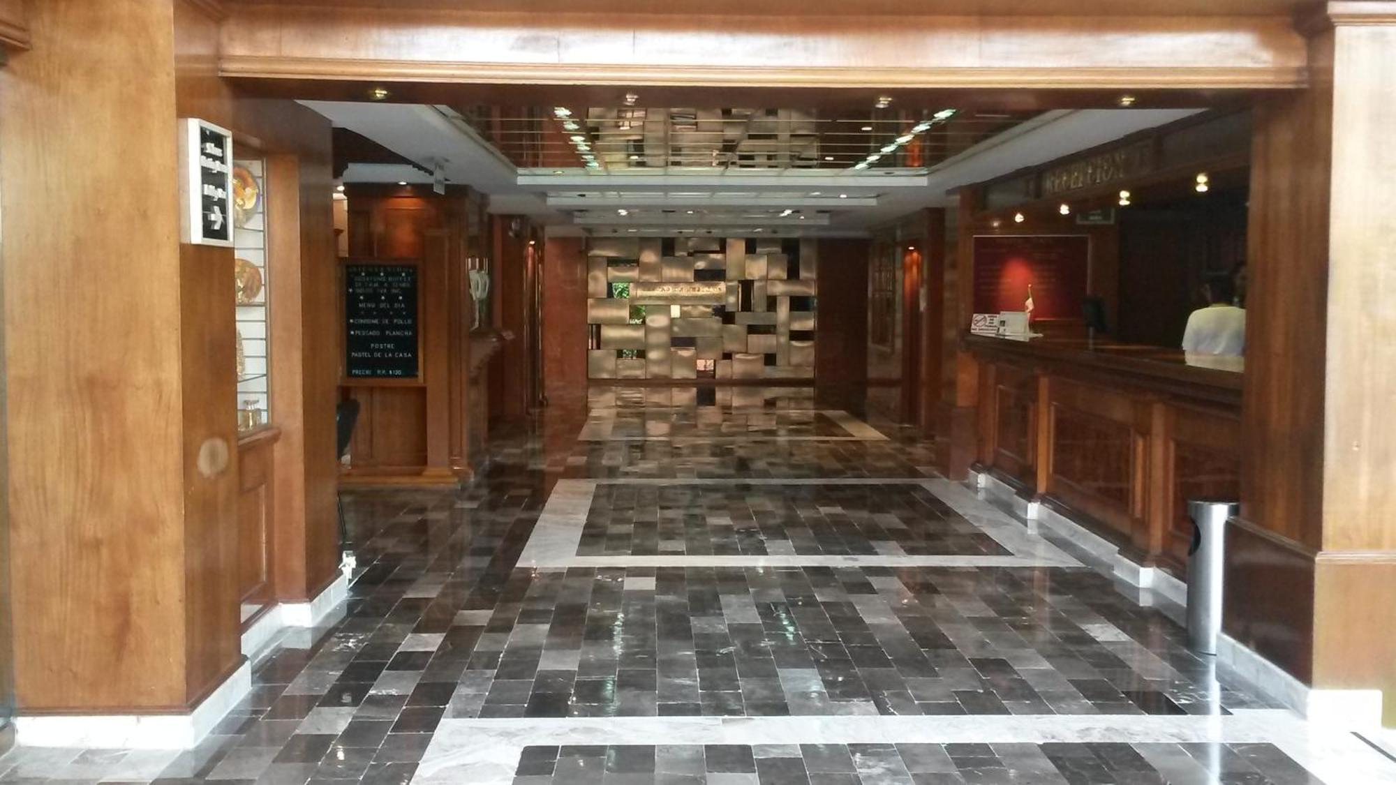 Country Plaza Hotel Zapopan