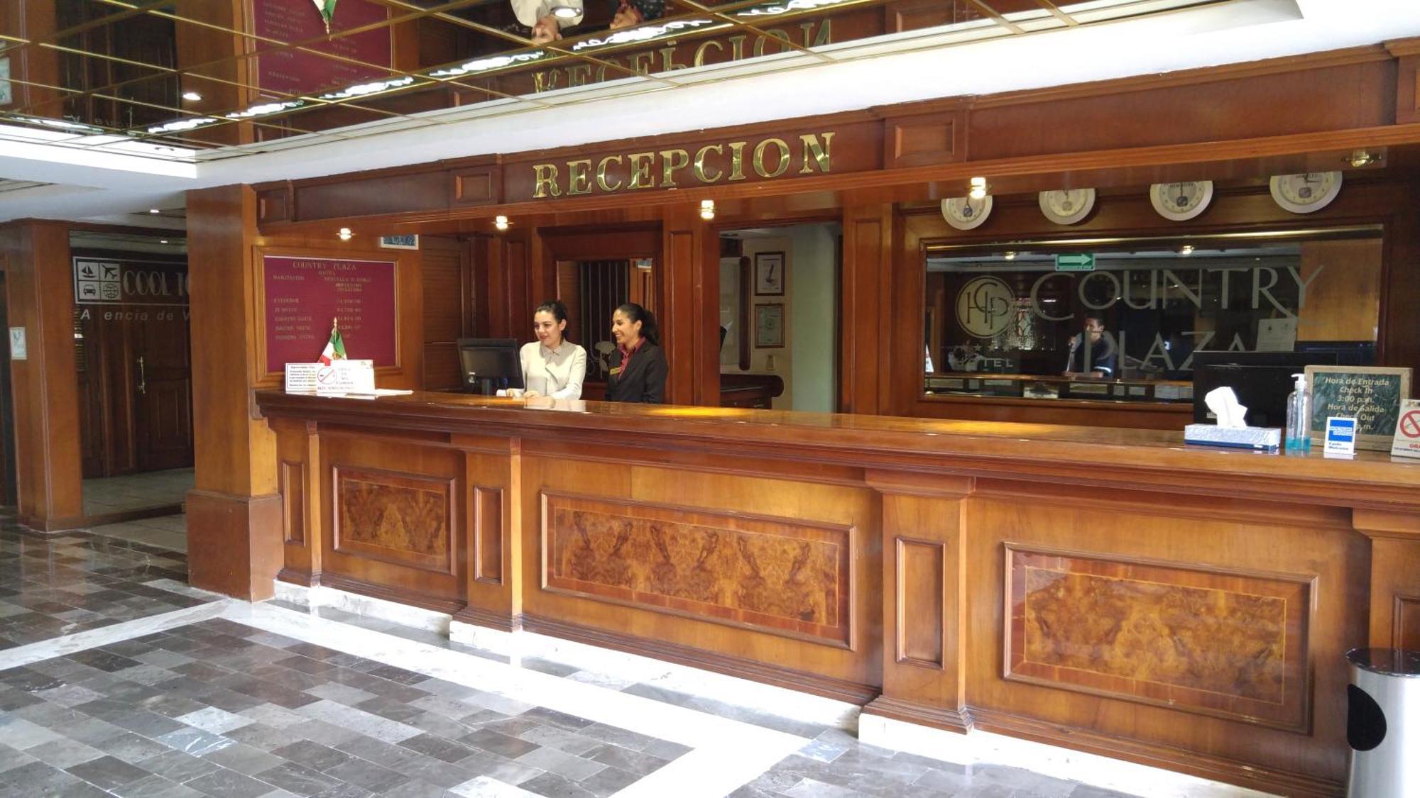 Hotel Country Plaza 4*