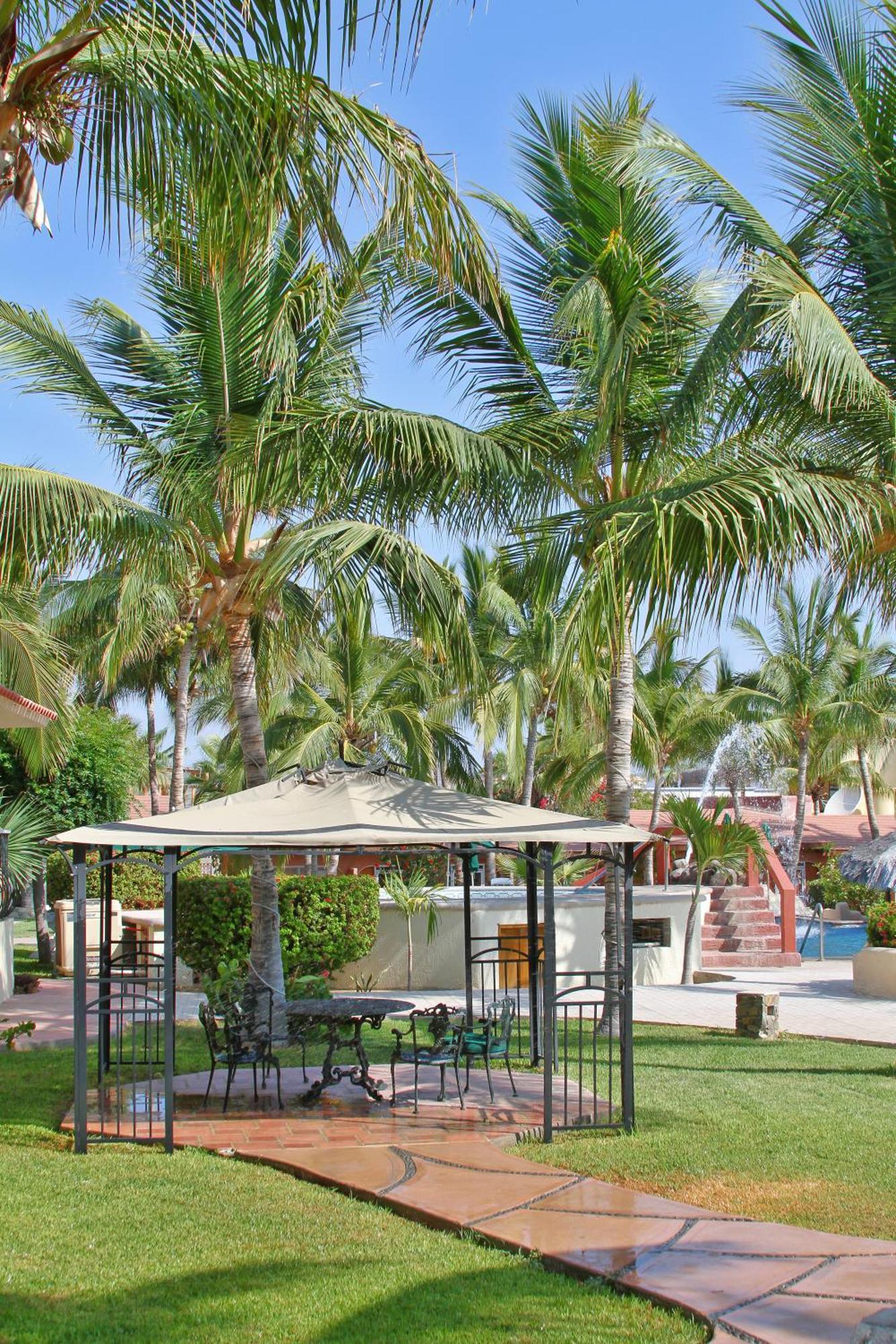 Hotel Buena Vista Oceanfront & Hot Springs 3*