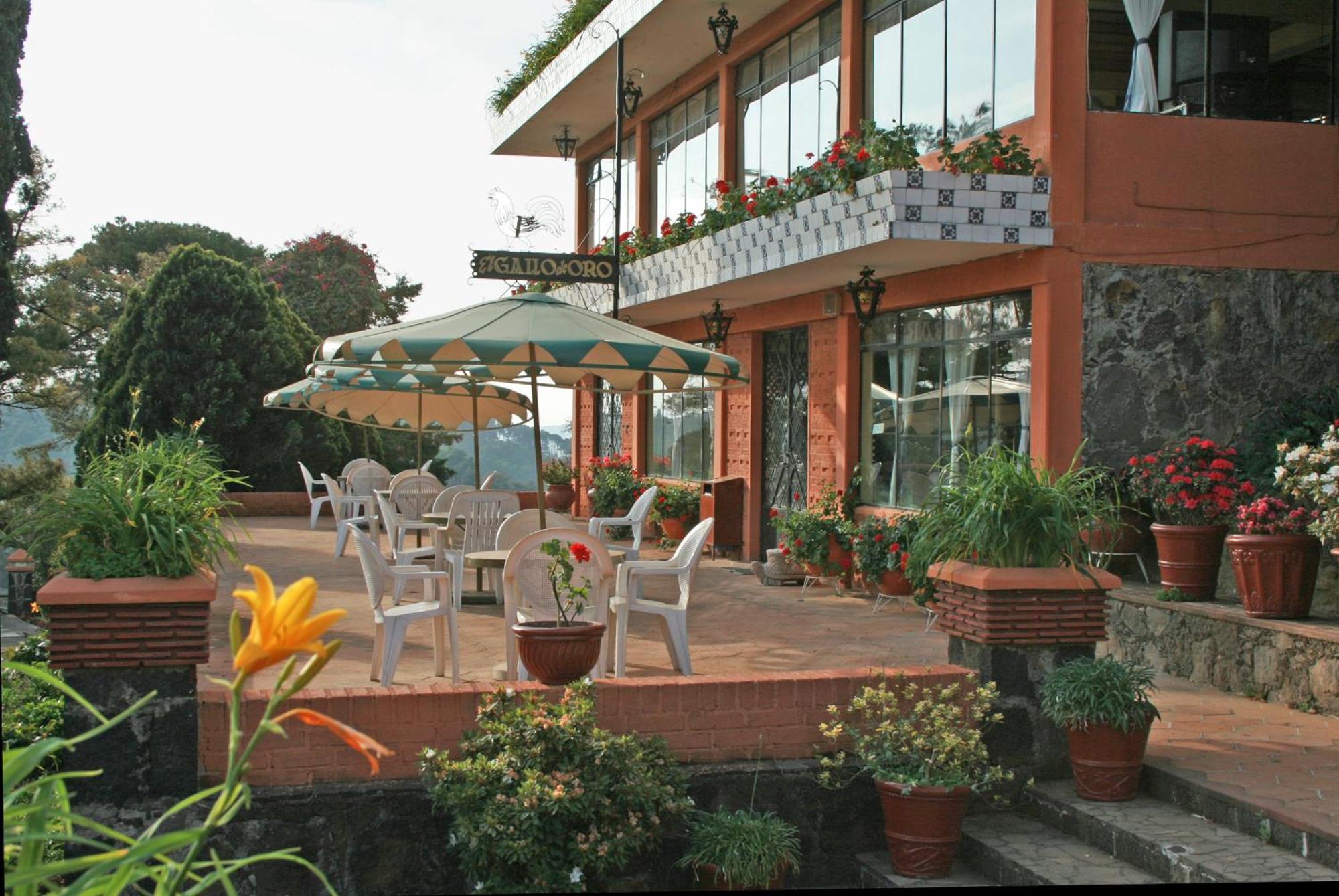 Hotel Pie De La Sierra