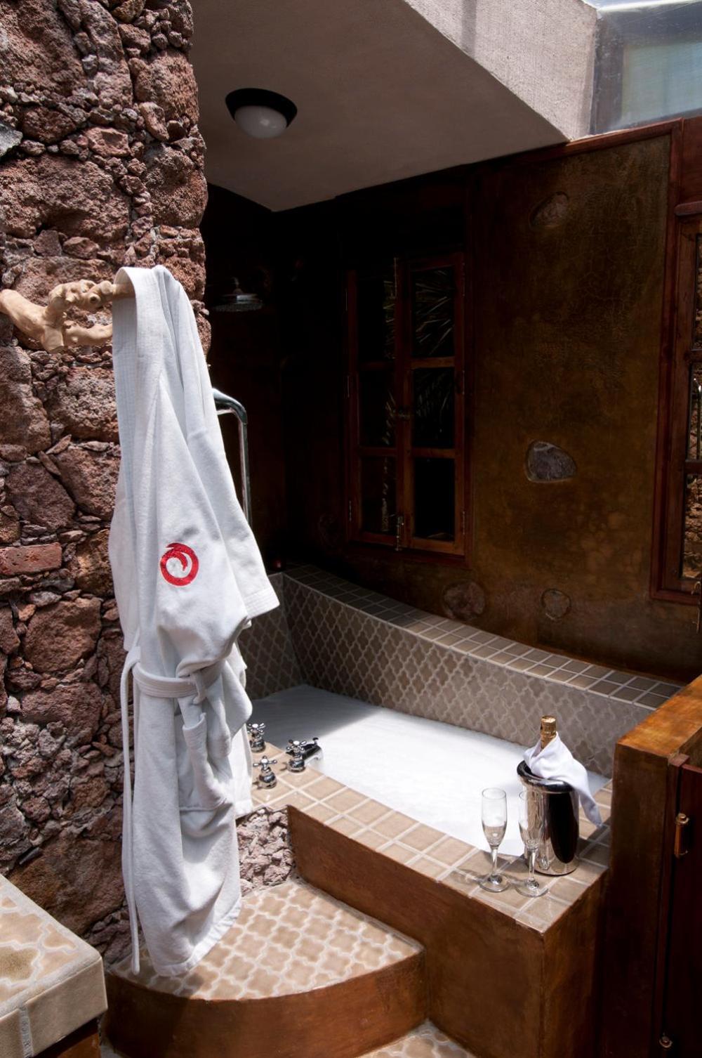 Nirvana Restaurant & Retreat Hotel 5*