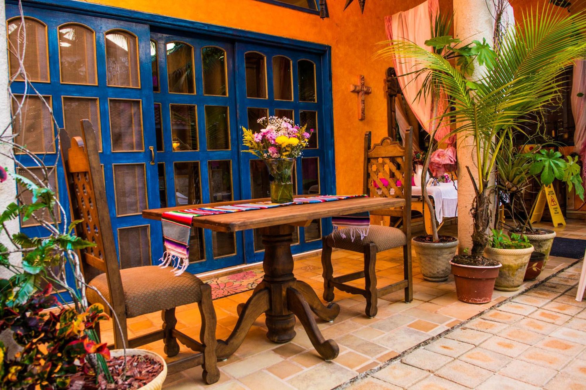 Bed & Breakfast Hacienda Boutique And Solo Adultos