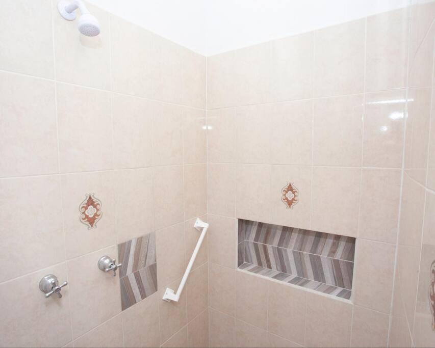 Villa Exclusivo Bungalow Con Playa Semi-Privada, Alberca Vista Infinita Al Oceano Pacifico, Playa Zipolite-Mazunte, 8 Hermosas Playas Cercanas, Vive Experiencias Inolvidables En Este Paraiso En Las Costas De Oaxaca, Nomadas Digitales Starlink Wifi 203 Mbps