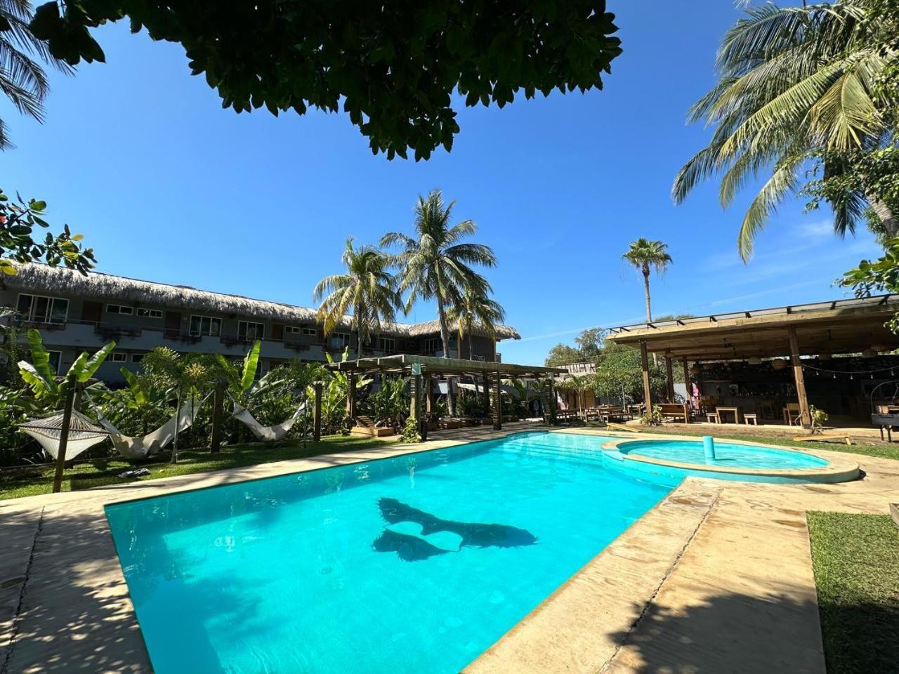 Straw Surf & Bar Brisas de Zicatela