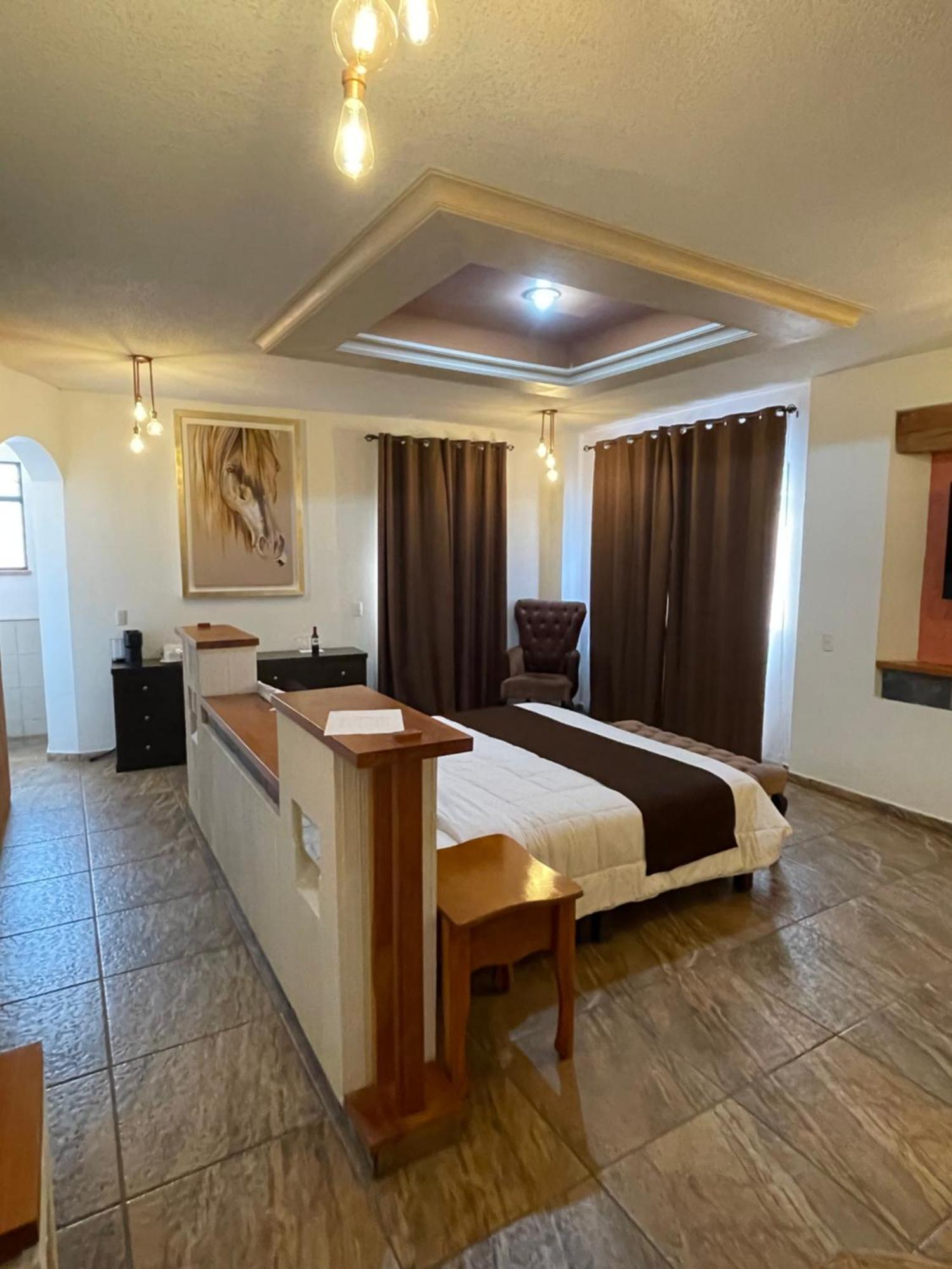 Hotel & Balneario Angeles 4*
