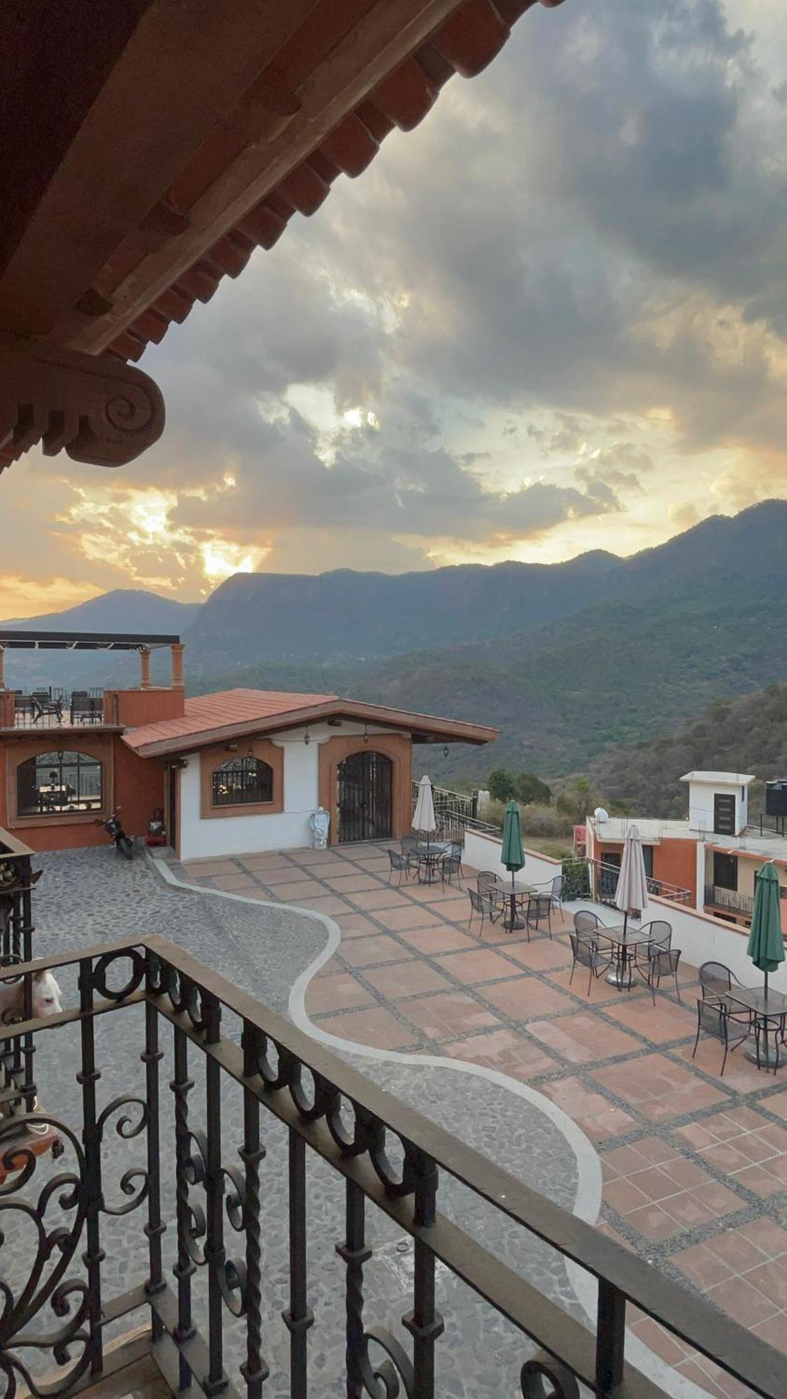 & Balneario Angeles Hotel