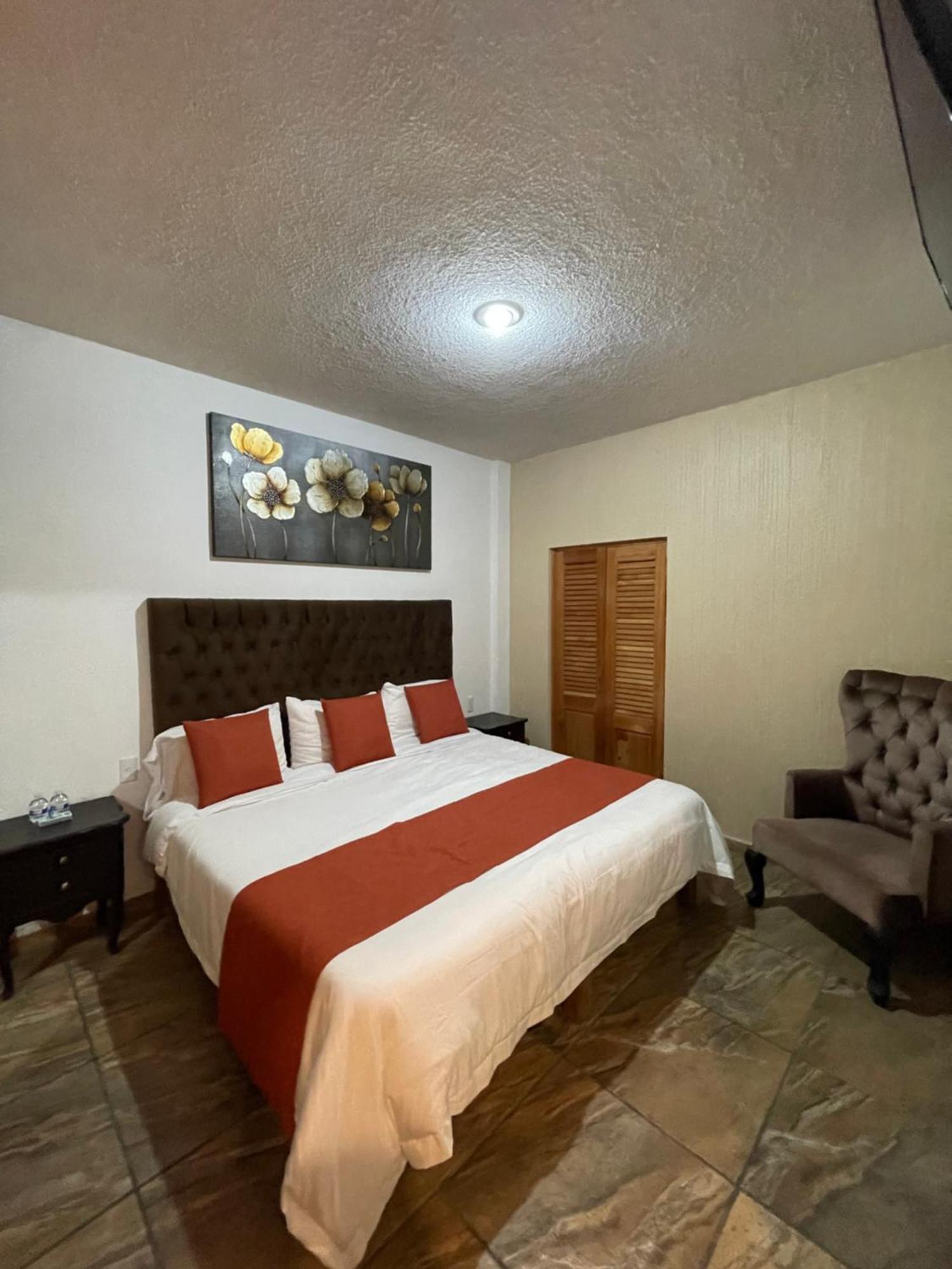 Hotel & Balneario Angeles