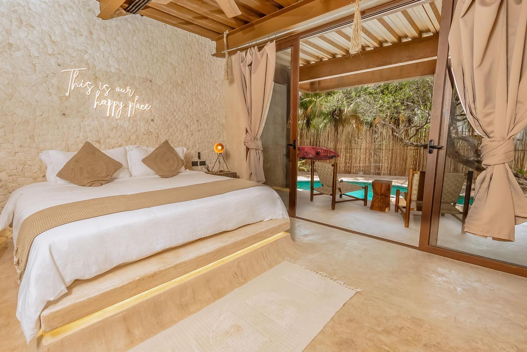 Awa Boutique - Front Isla Holbox