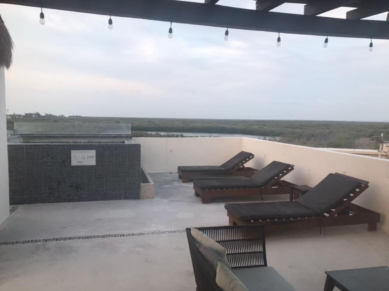 Luna Roja Hotel