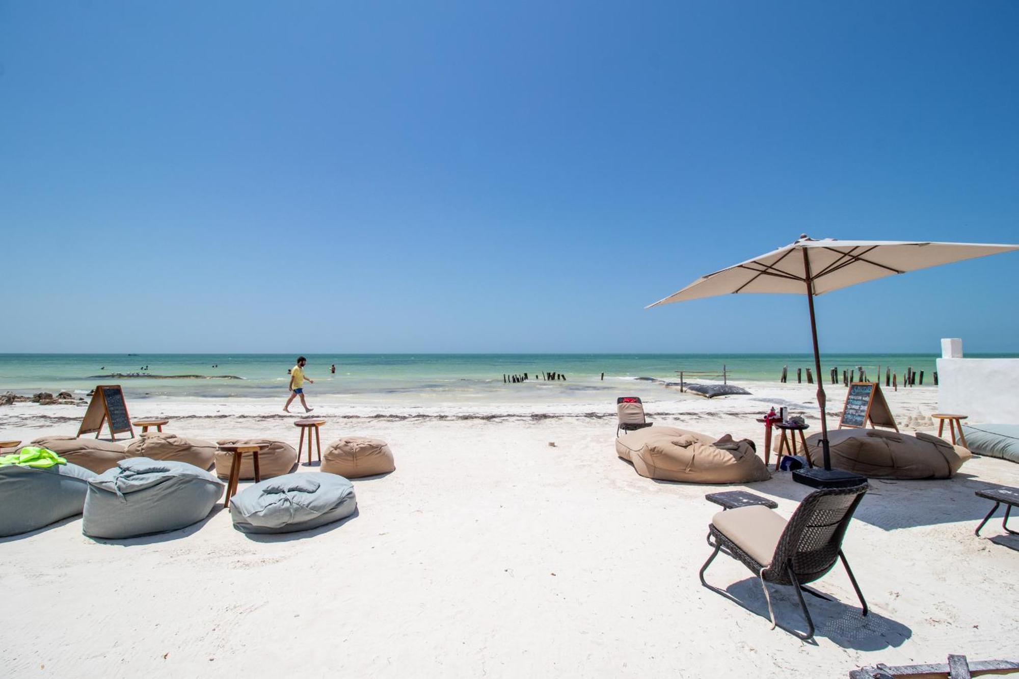 Hau Holbox, Oceanfront Boutique 4*