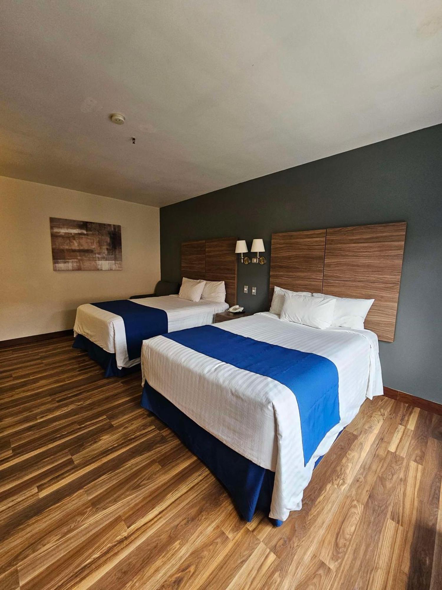 Western Aeropuerto Hotel 4*