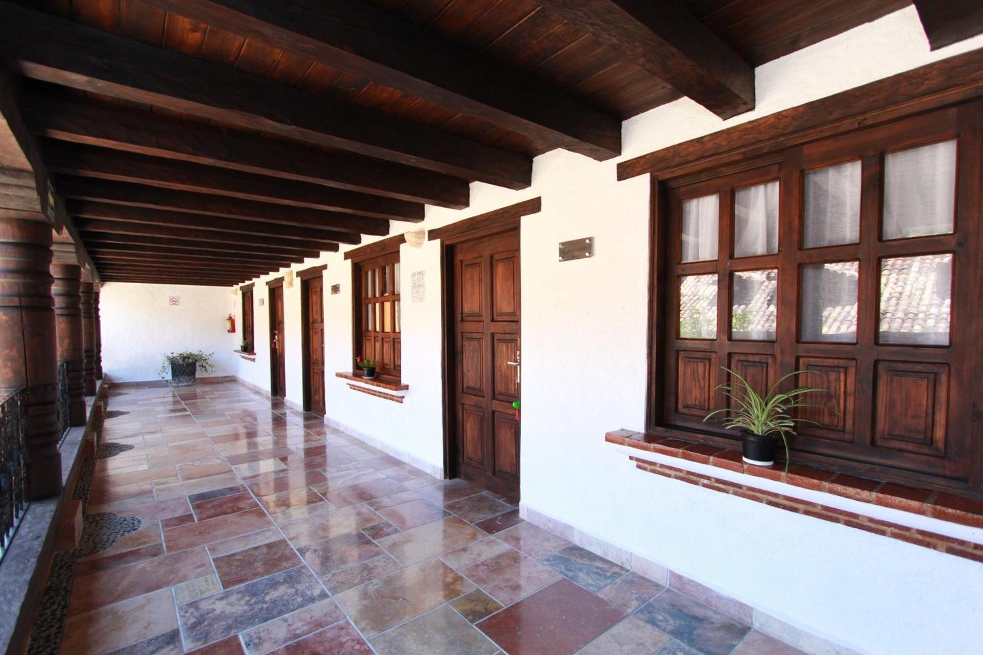 Plaza San Cristobal Hotel 4*