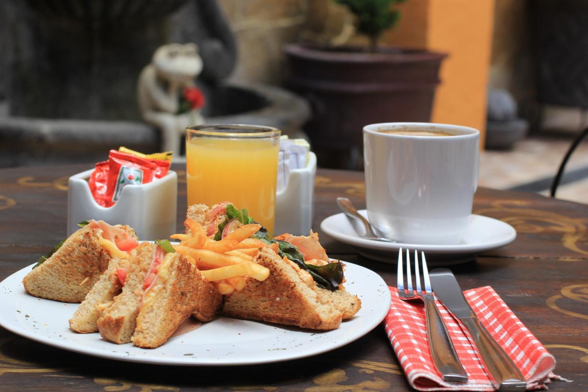 Plaza San Cristobal Hotel 4*