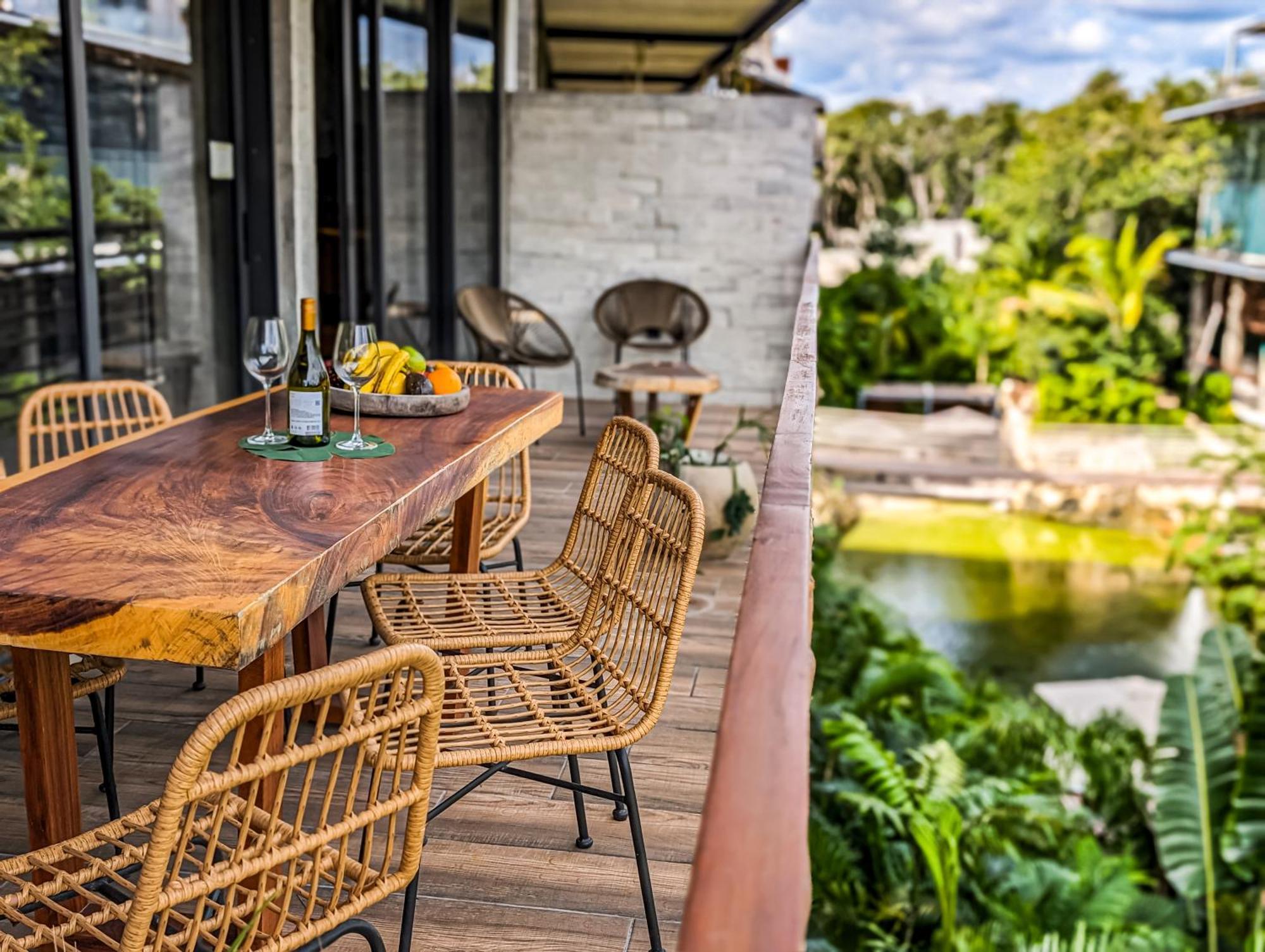 Apartment 2-br Tropical Retreat With Sauna, Gym And Pool