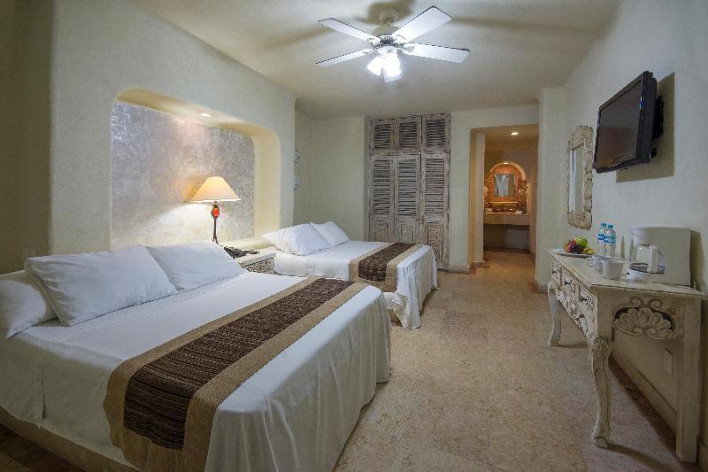 Blue Chairs Beachfront - Adults Only 3* Puerto Vallarta