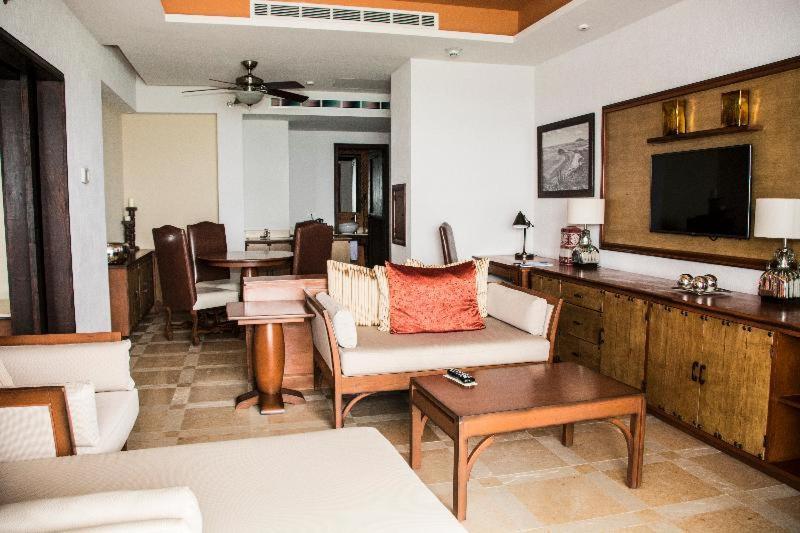 Secrets Puerto Cabos Golf & Spa18+ (adults Only) Resort