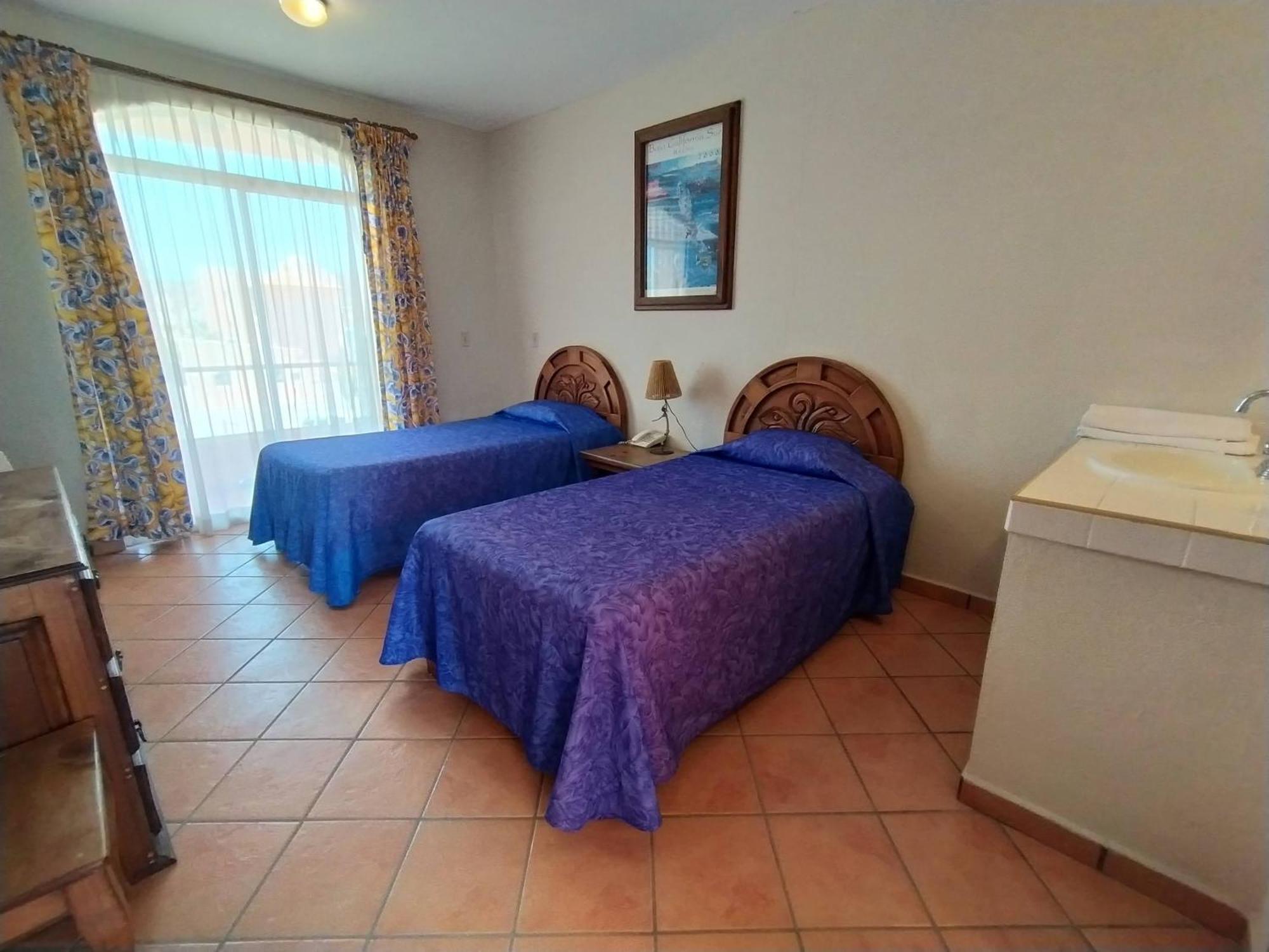 Club Cantamar & Marina Hotel