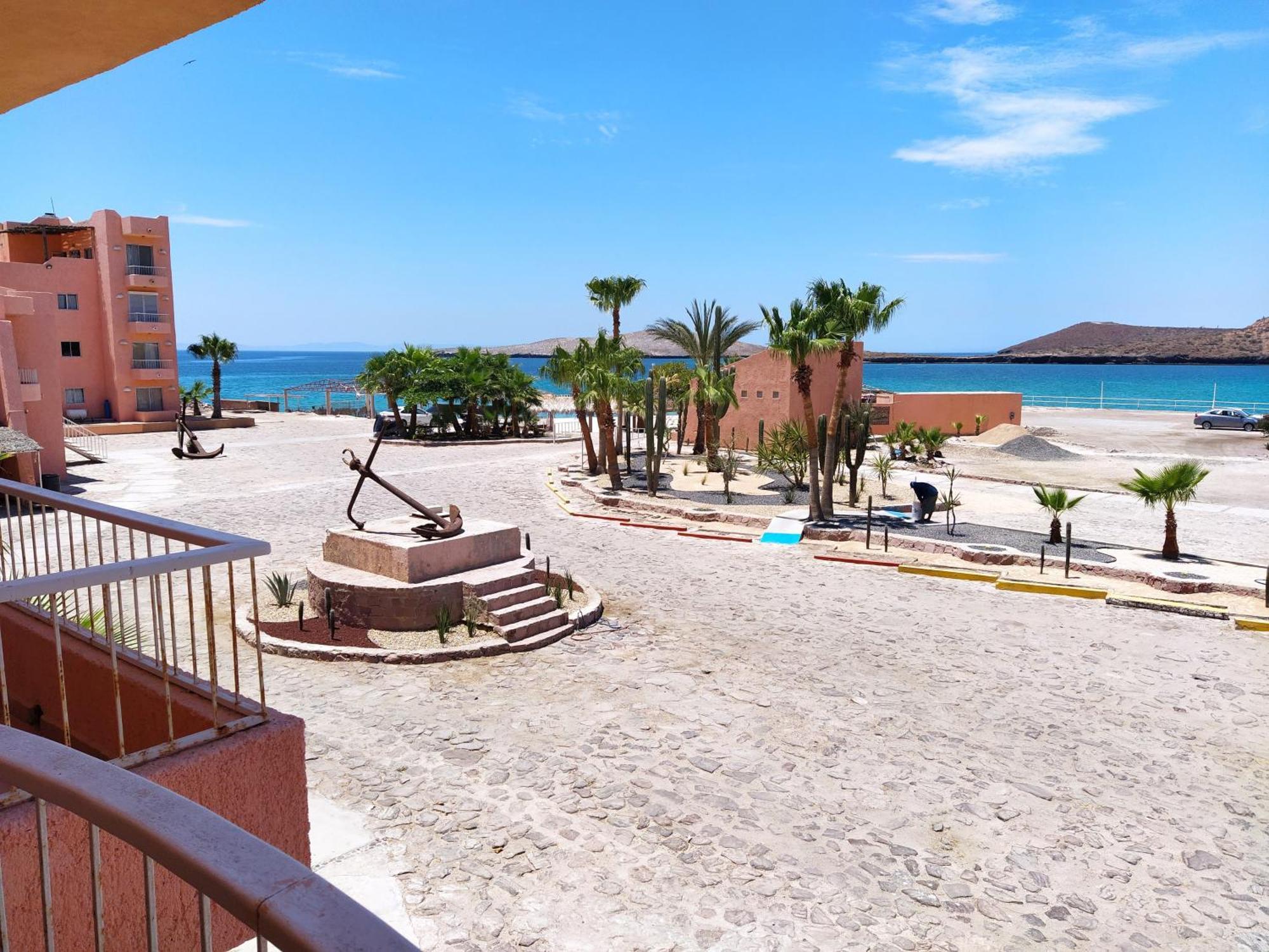 Club Cantamar & Marina